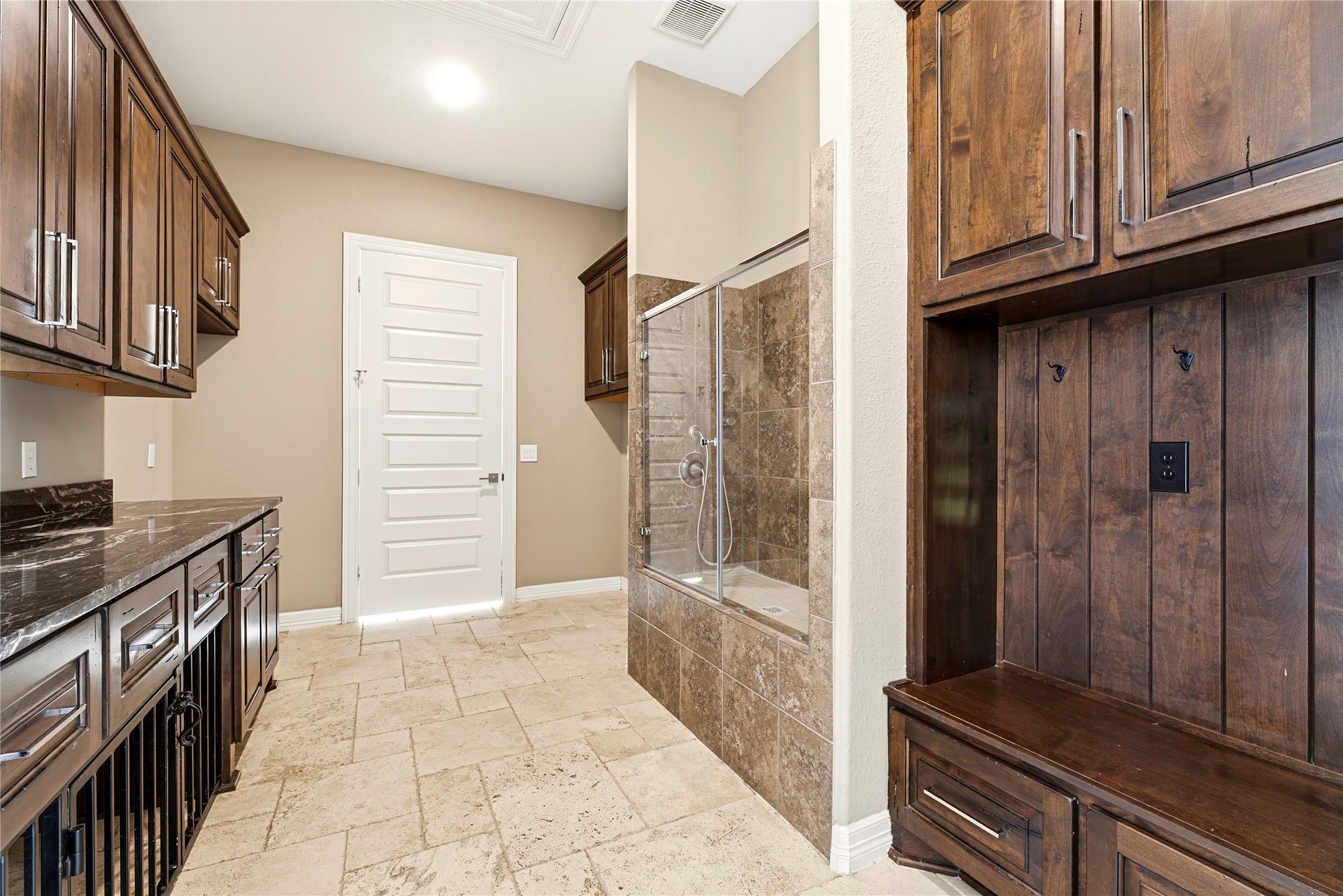 2911 S Saddlebrook Lane Property Photo 30