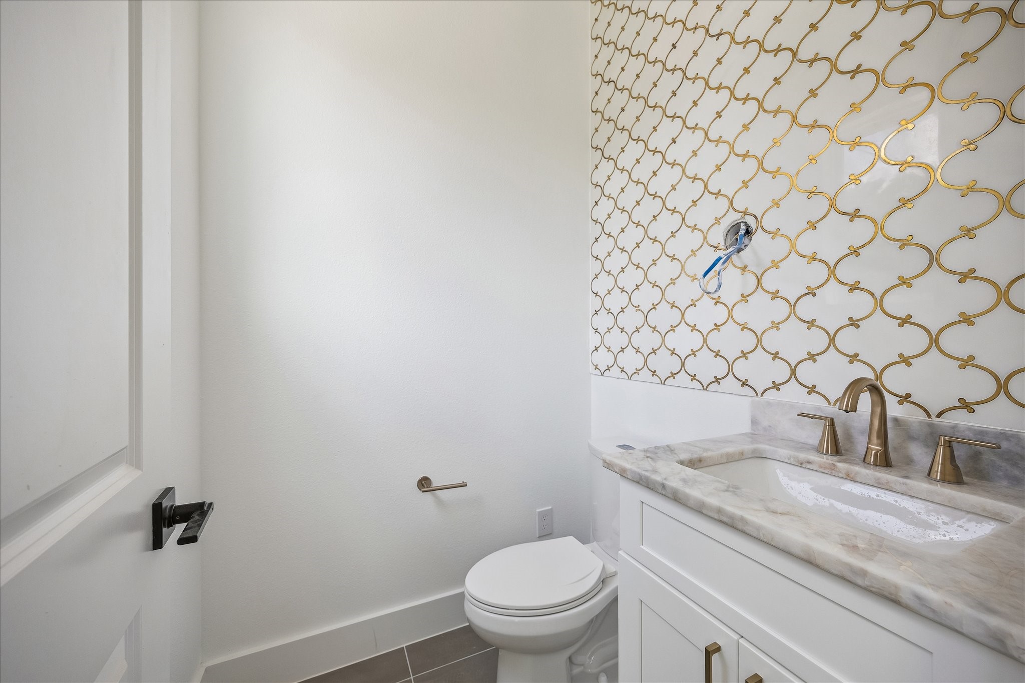 1032 W 17th Street A Property Photo 17