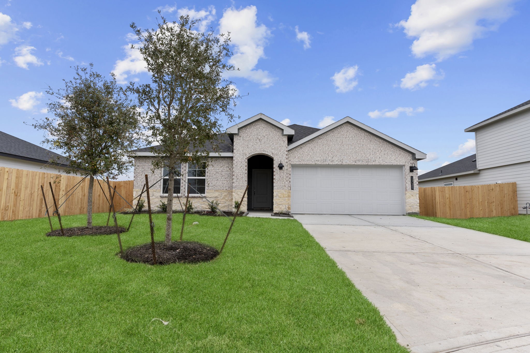 1738 Lilypad Drive Property Photo