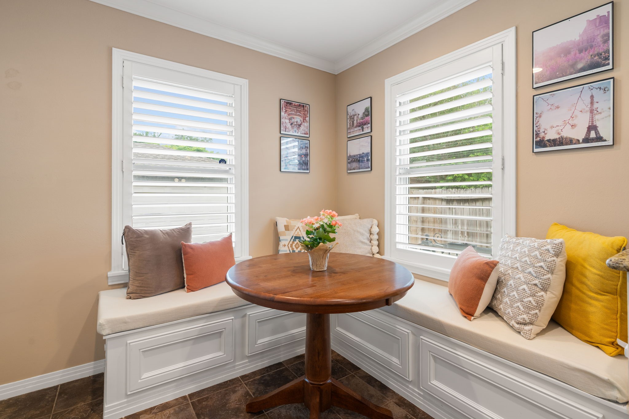 1115 Woodhill Road Property Photo 10