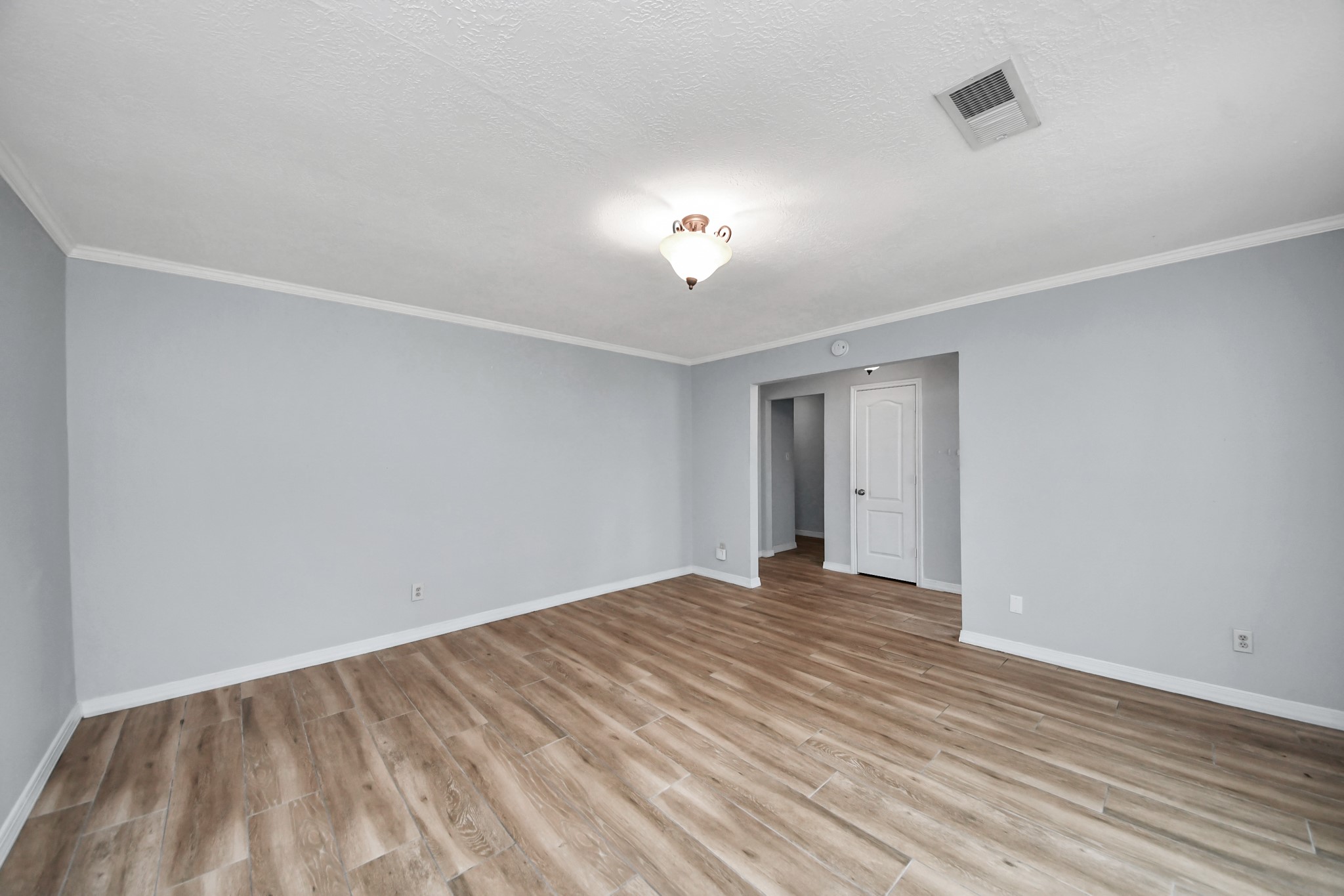 5954 Beaudry Drive Property Photo 7