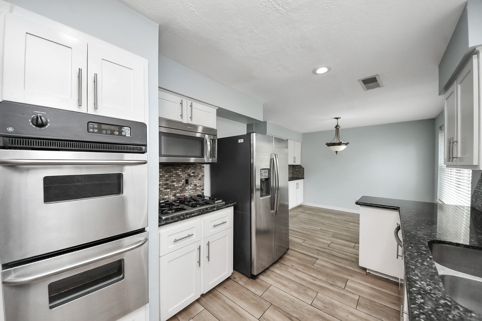 5954 Beaudry Drive Property Photo 12