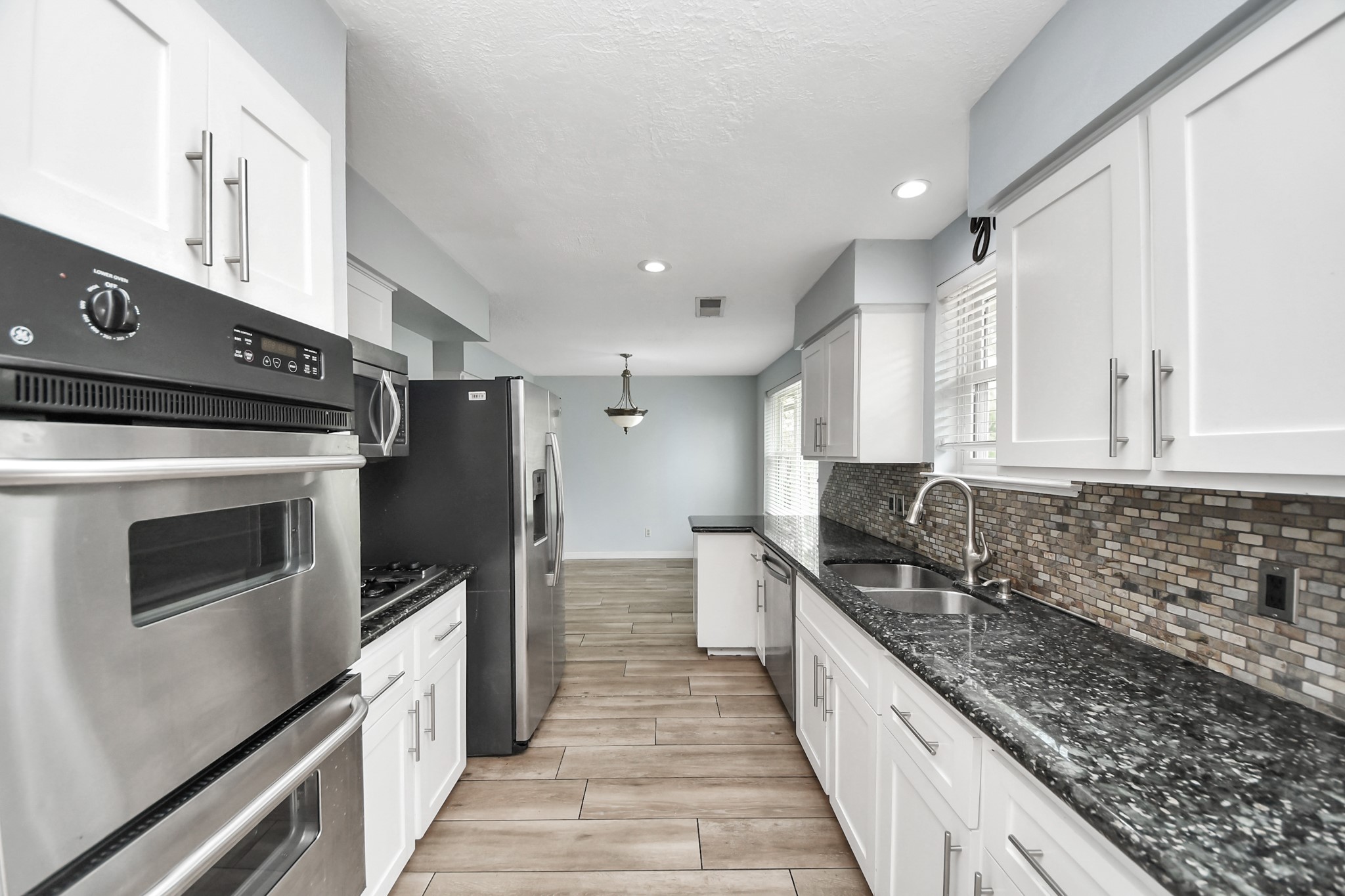 5954 Beaudry Drive Property Photo 13