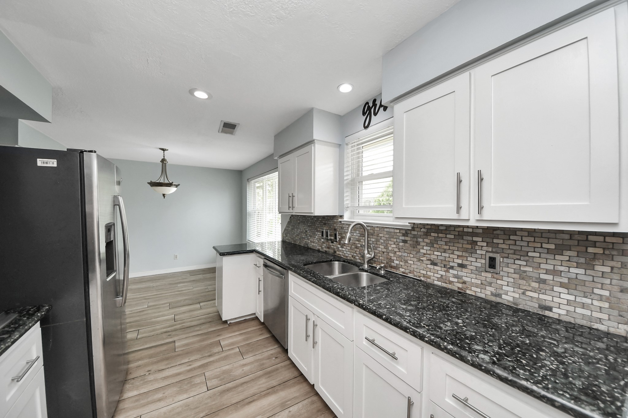 5954 Beaudry Drive Property Photo 14