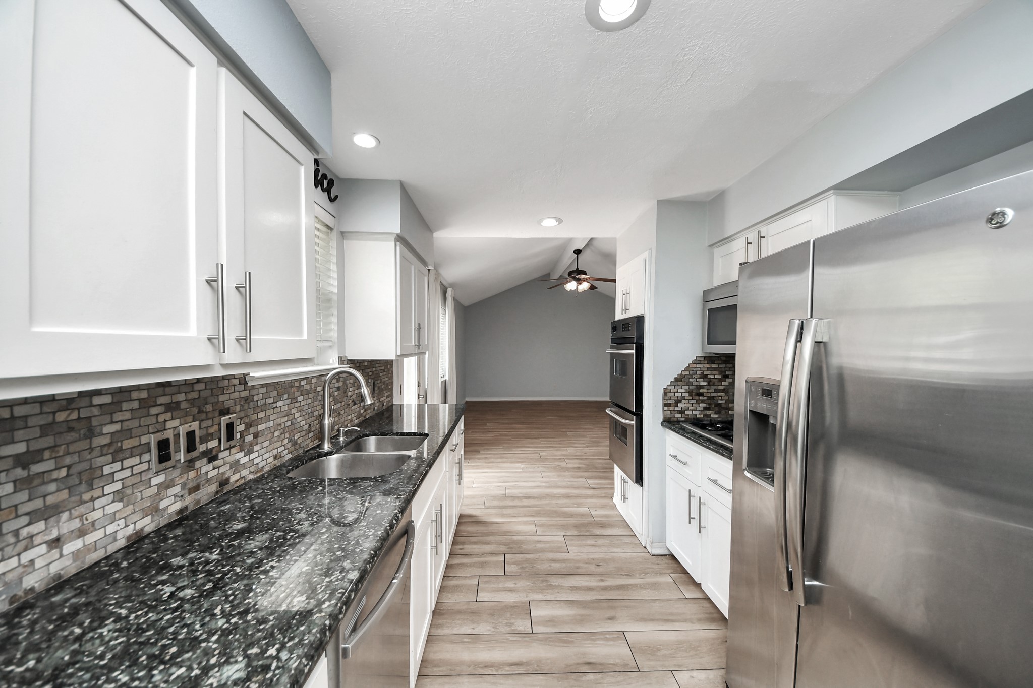 5954 Beaudry Drive Property Photo 16