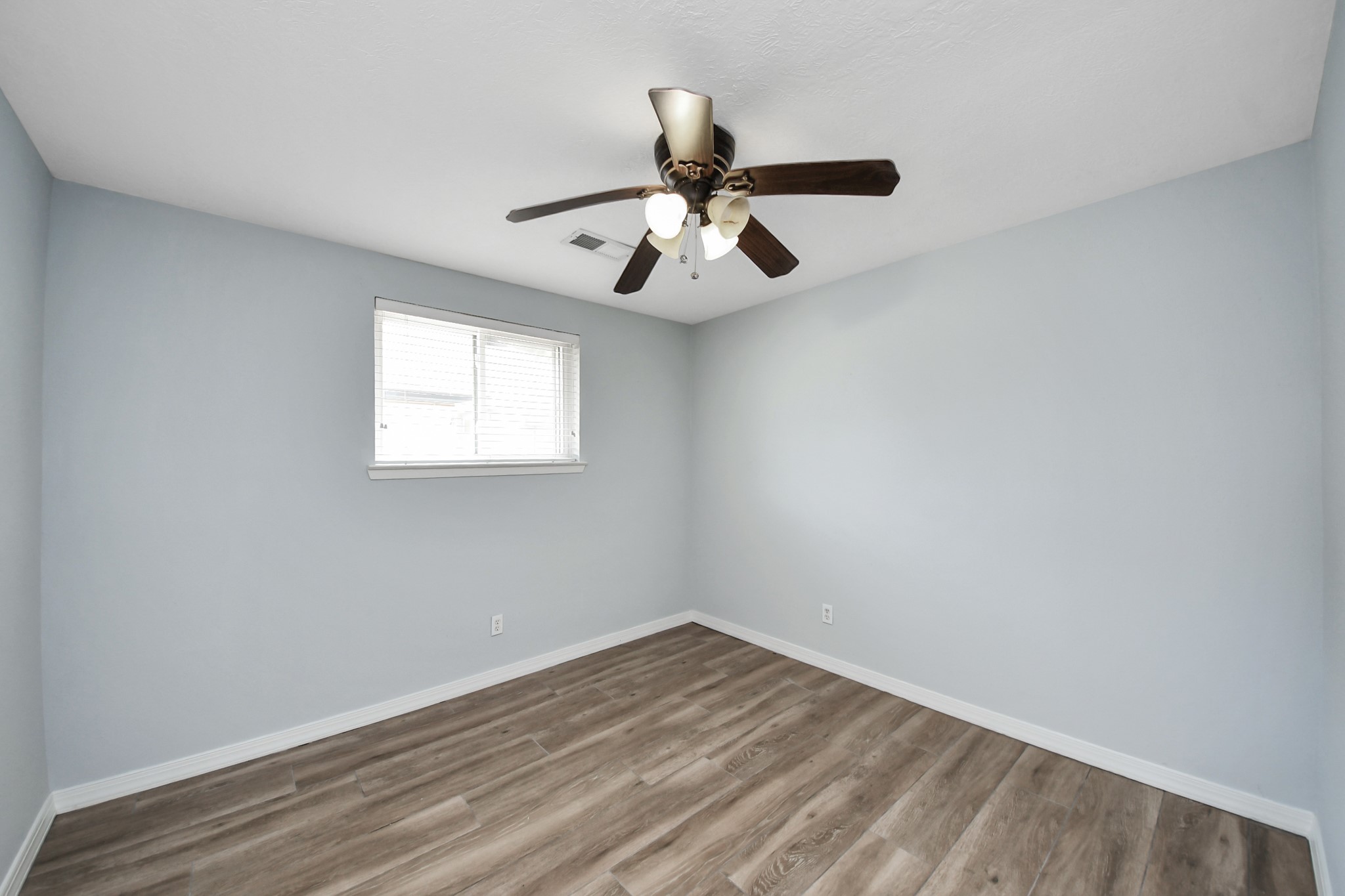 5954 Beaudry Drive Property Photo 25
