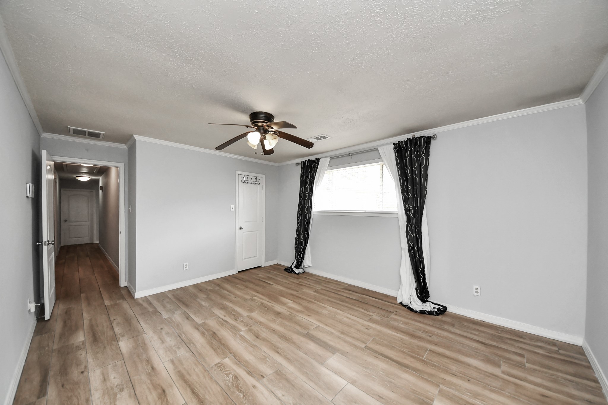 5954 Beaudry Drive Property Photo 32