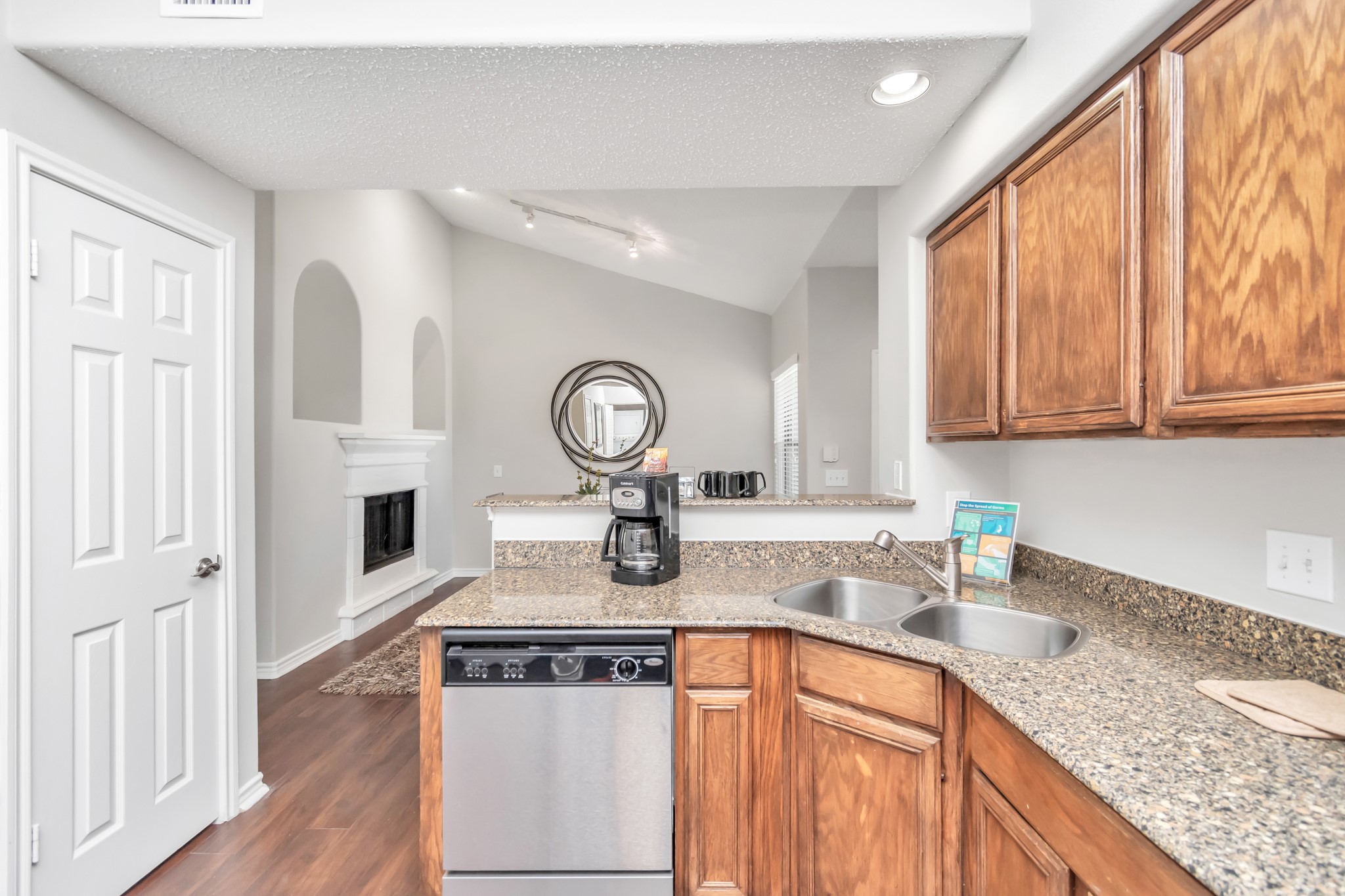 1600 Eldridge Parkway 0401 Property Photo 14