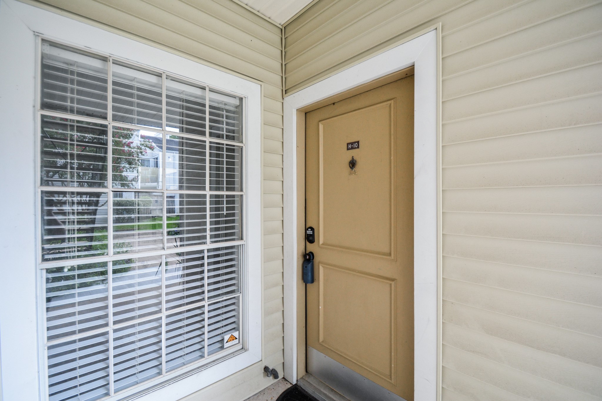 9809 Richmond Avenue H10 Property Photo 1