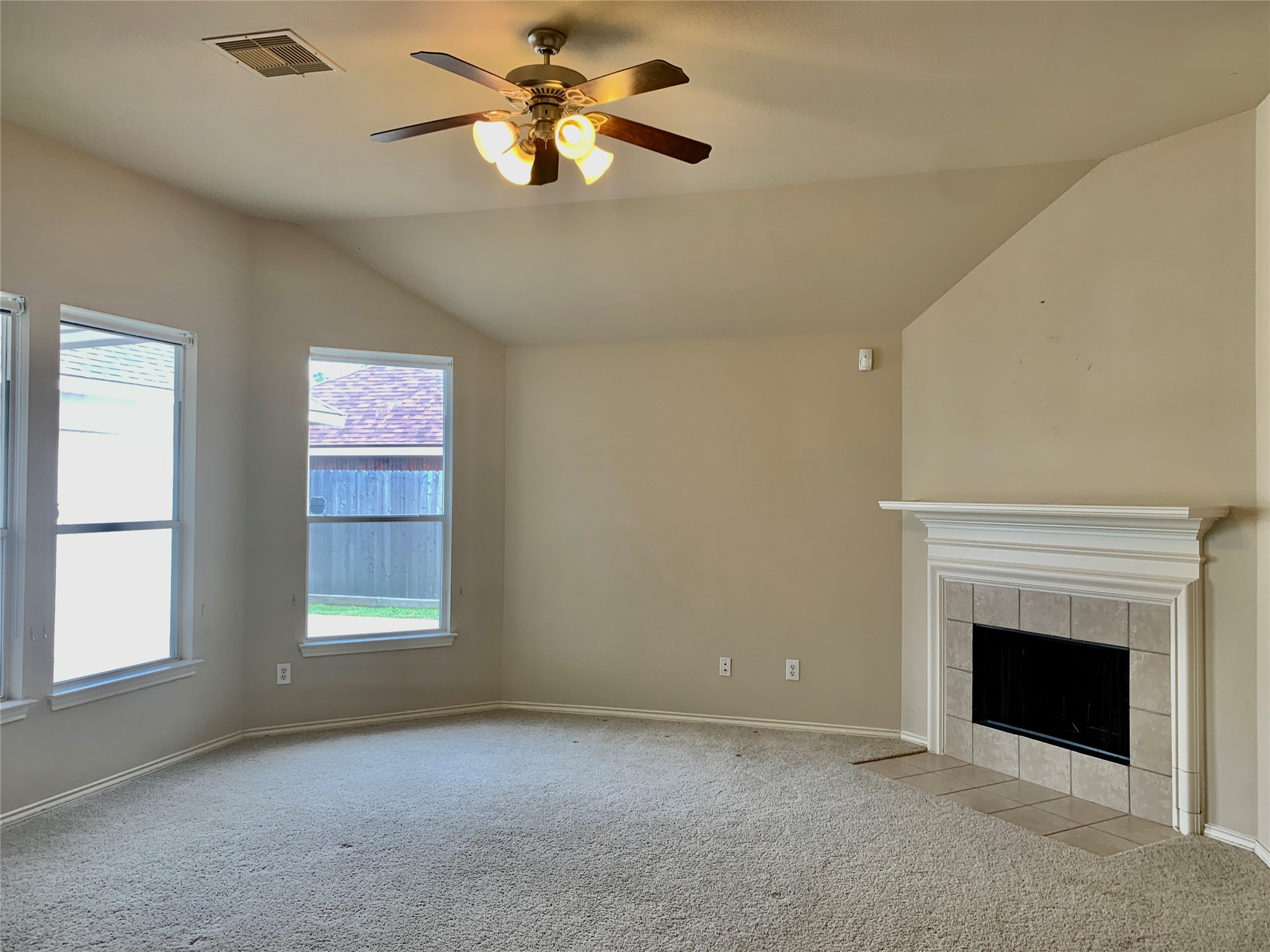 11210 Jadestone Creek Lane Property Photo 6