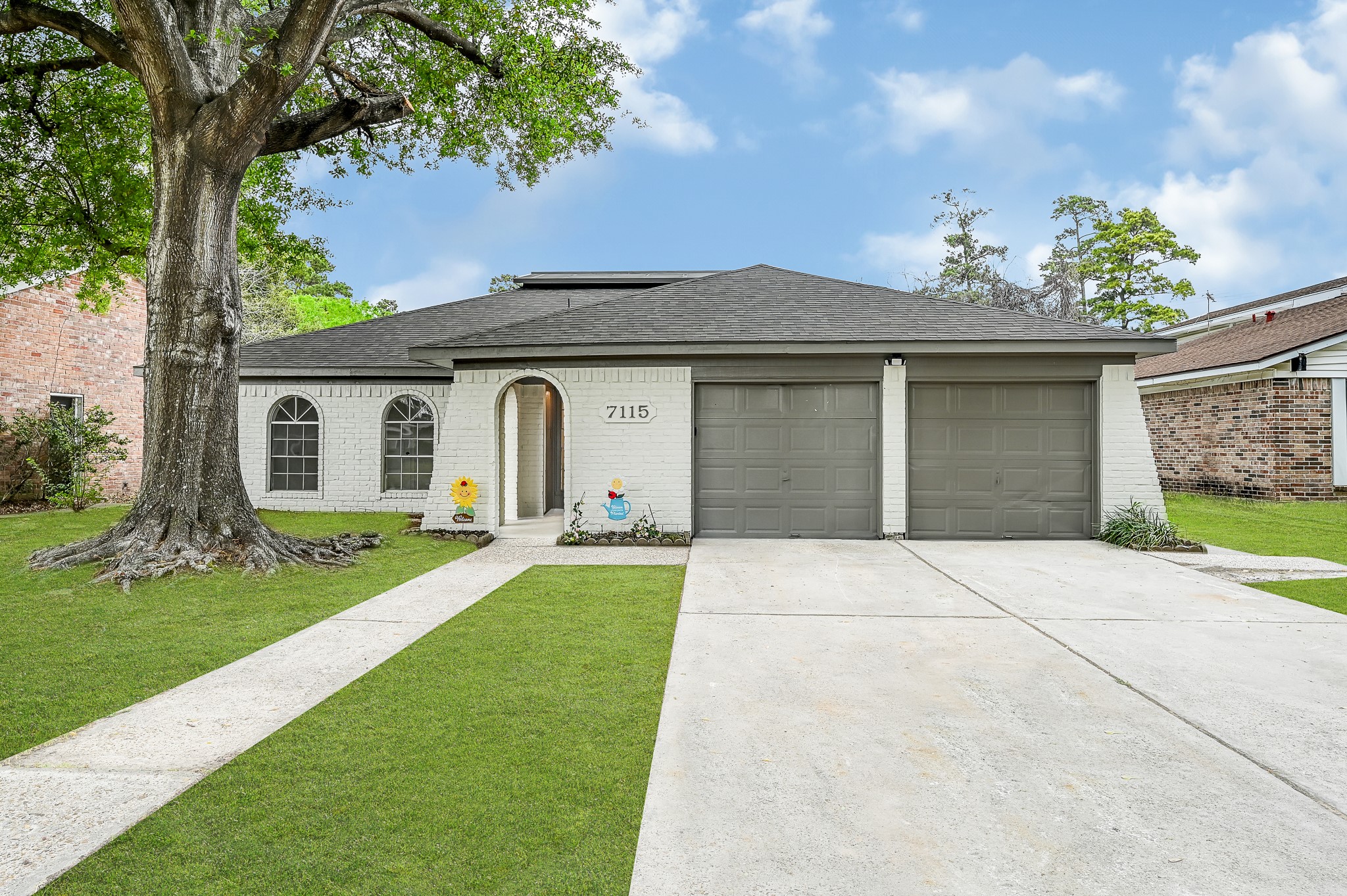 7115 Foxway Lane Property Photo 1