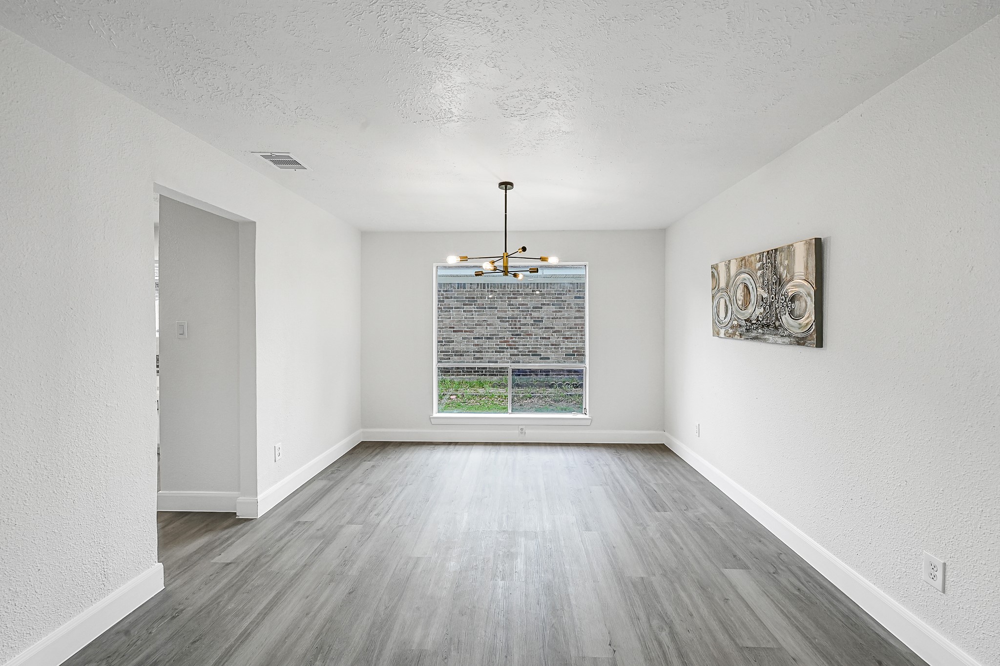 7115 Foxway Lane Property Photo 4
