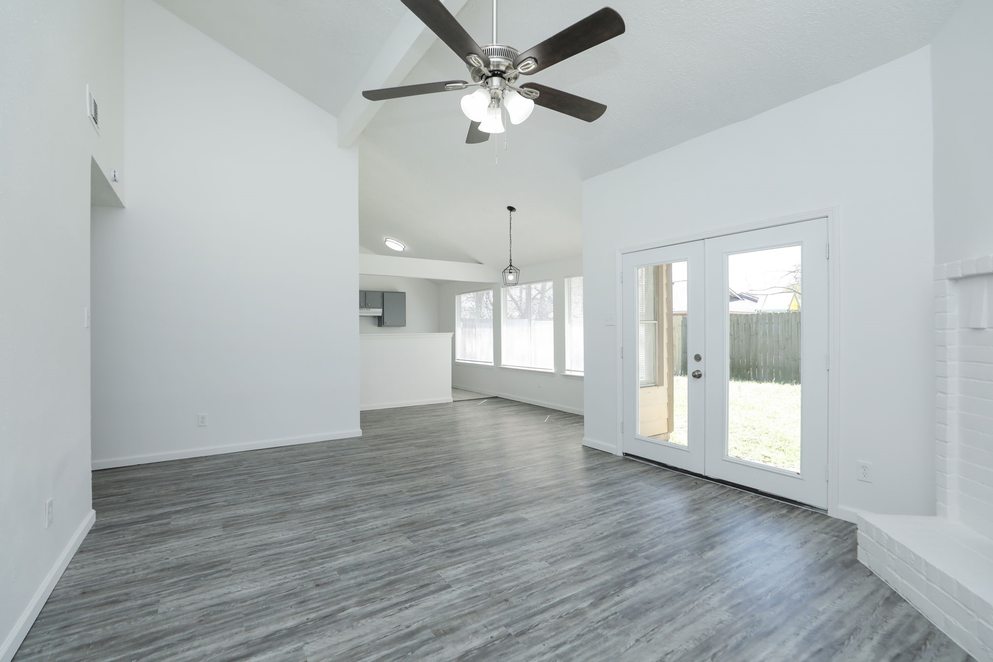 19319 Cypress River Drive Property Photo 4