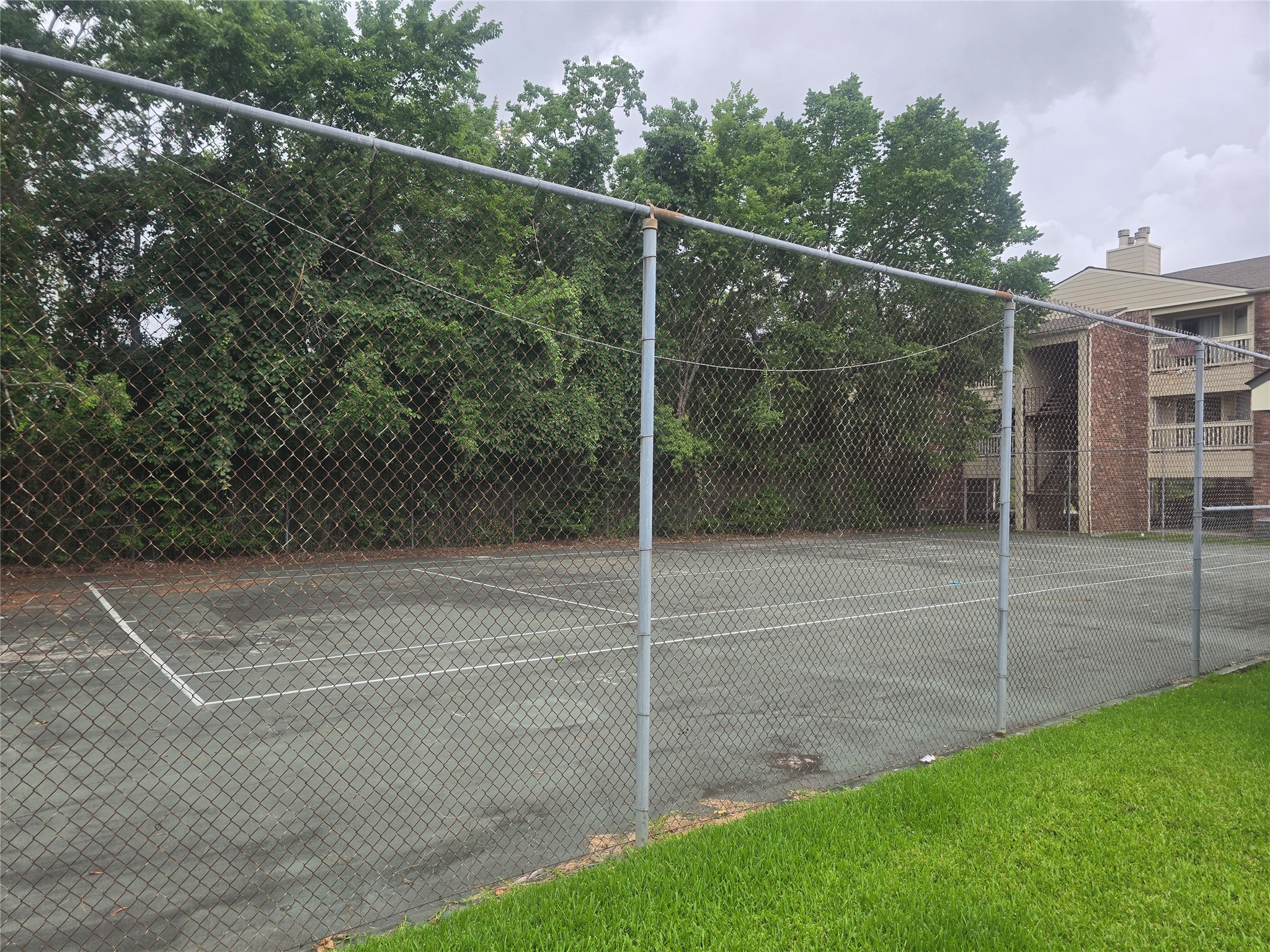 2501 Gulf Freeway 249d Property Photo 3