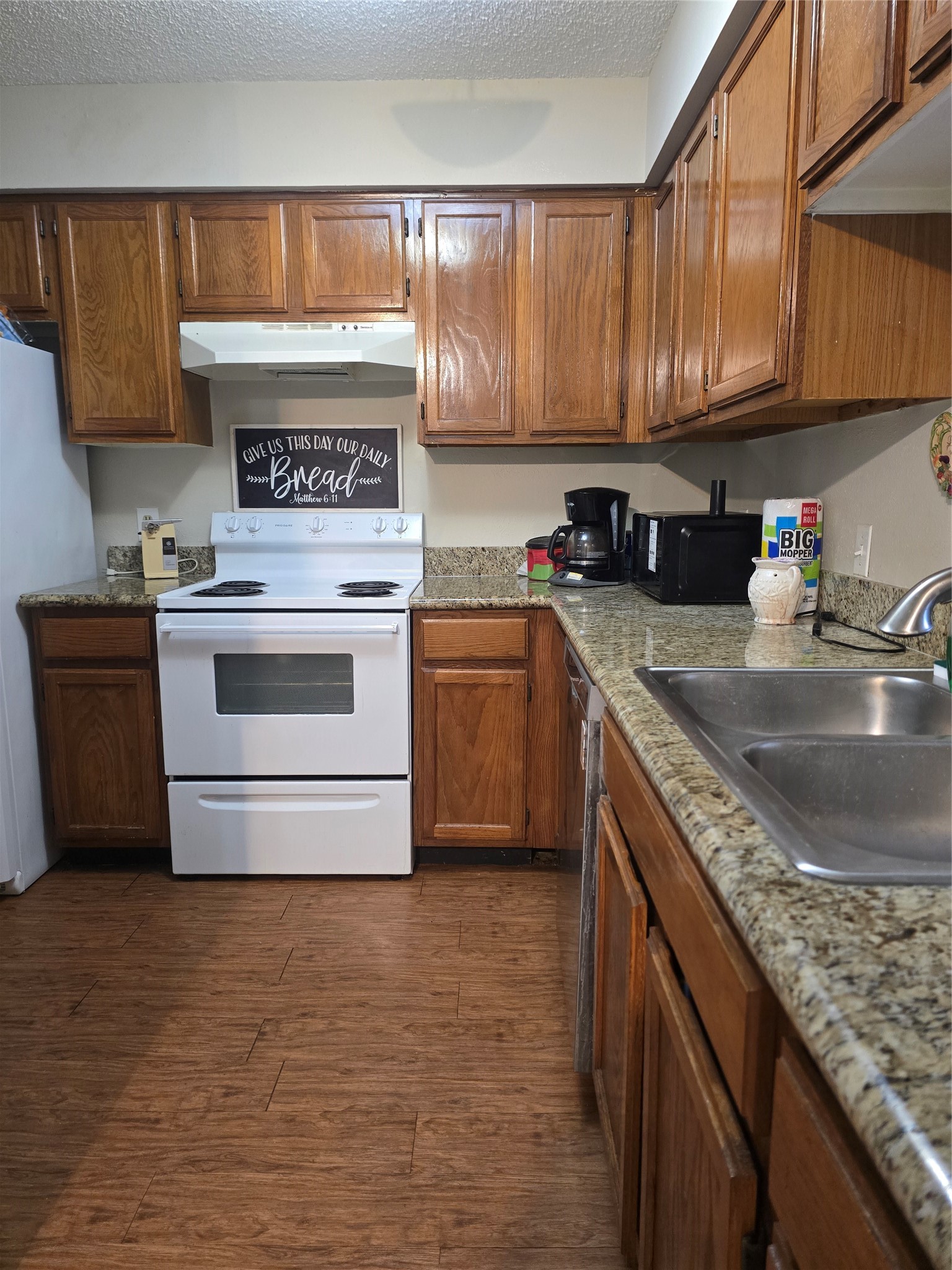 2501 Gulf Freeway 249d Property Photo 10