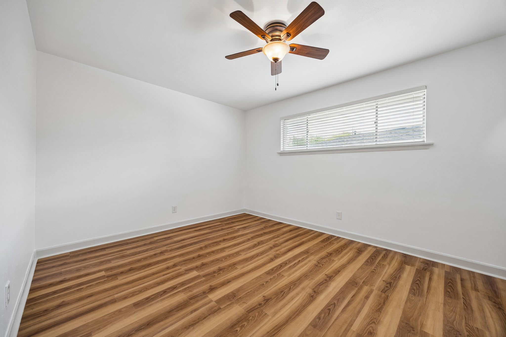 4126 Martinshire Drive Property Photo 12