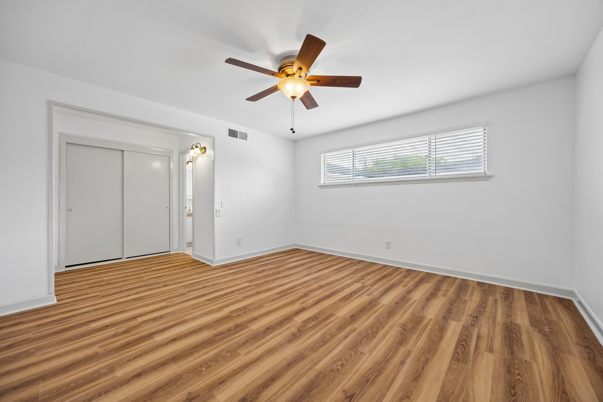 4126 Martinshire Drive Property Photo 13