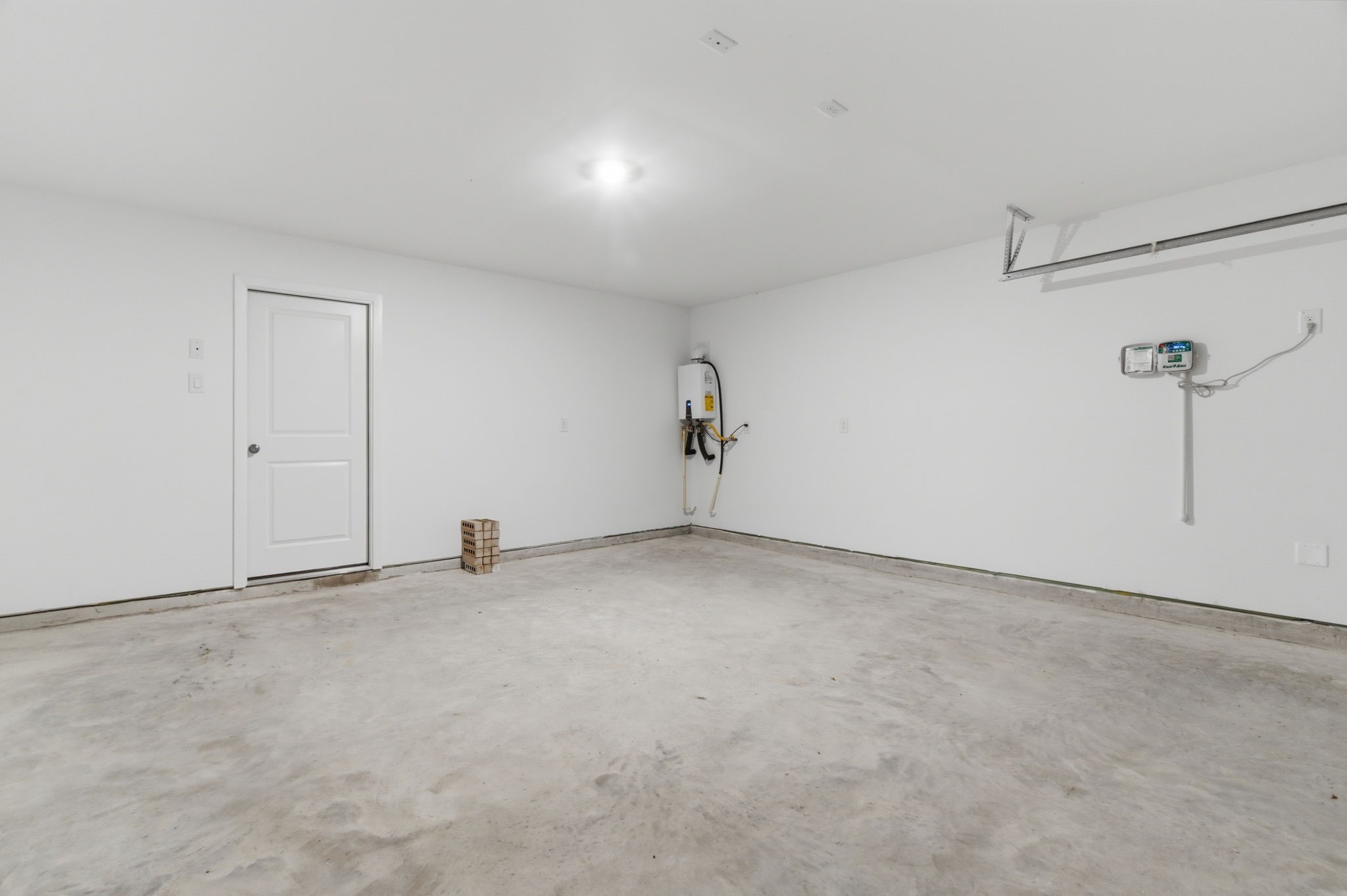 1603 Golden Iris Property Photo 13