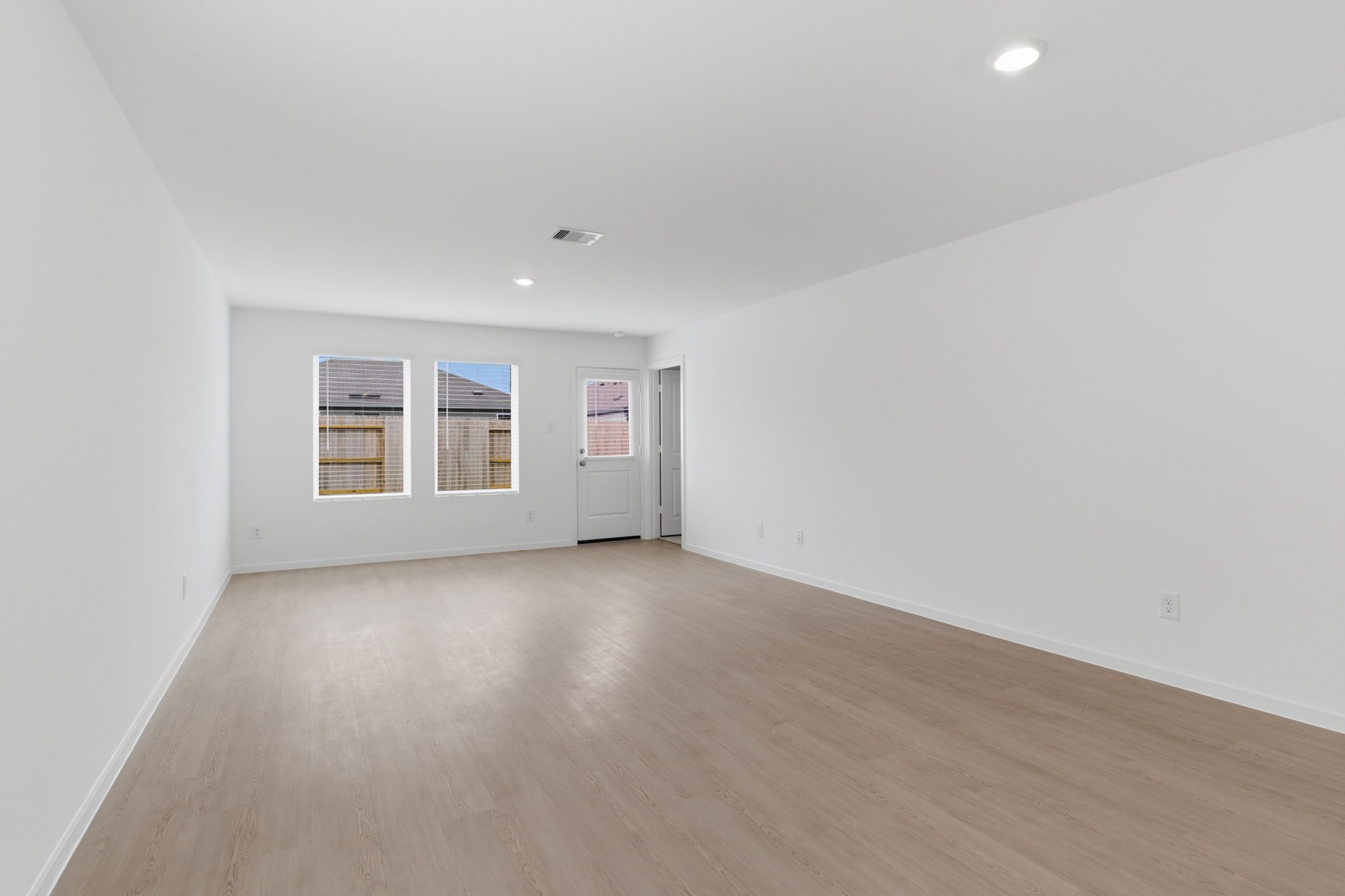 1603 Golden Iris Property Photo 15