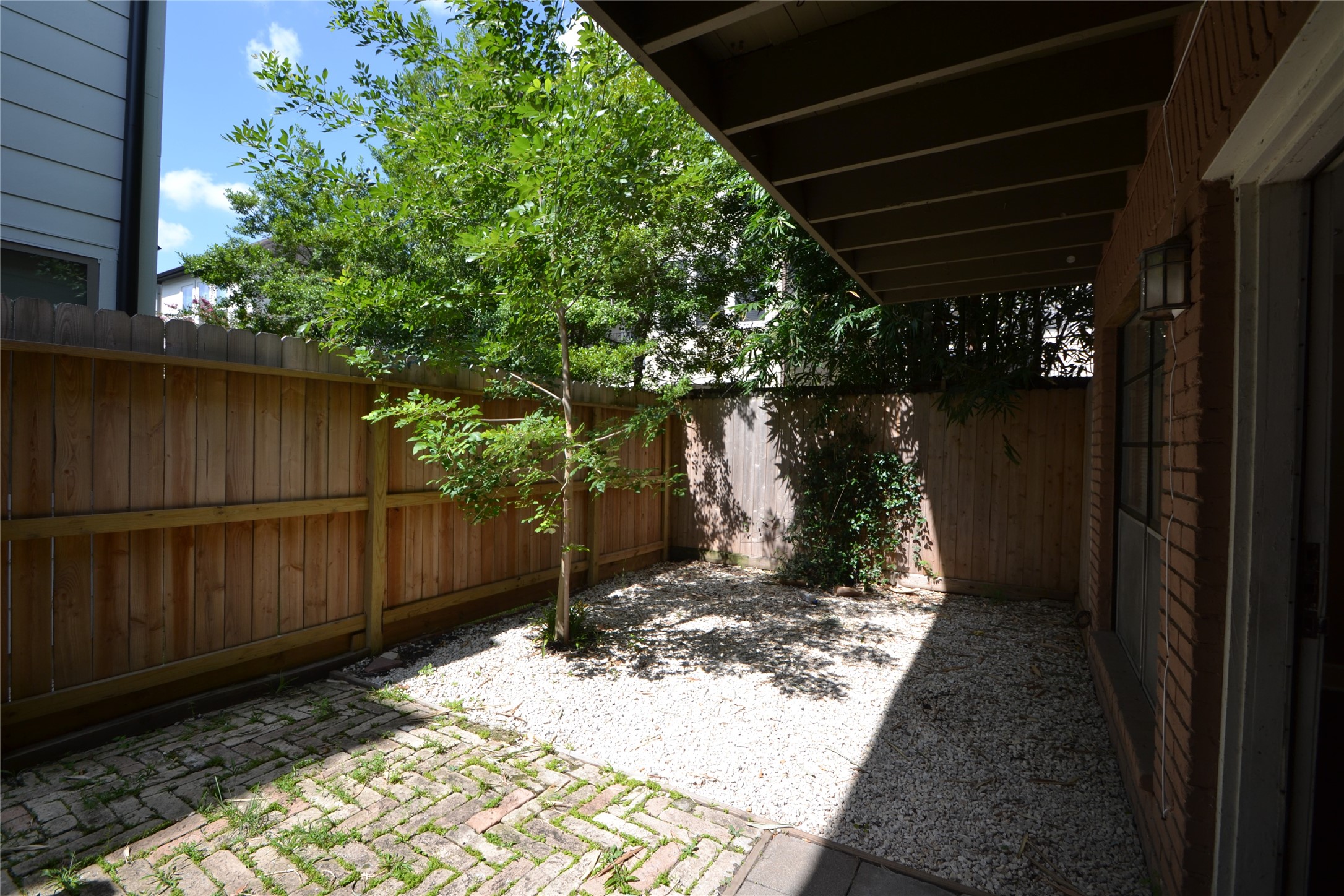 2414 Morse Street 1 Property Photo 2