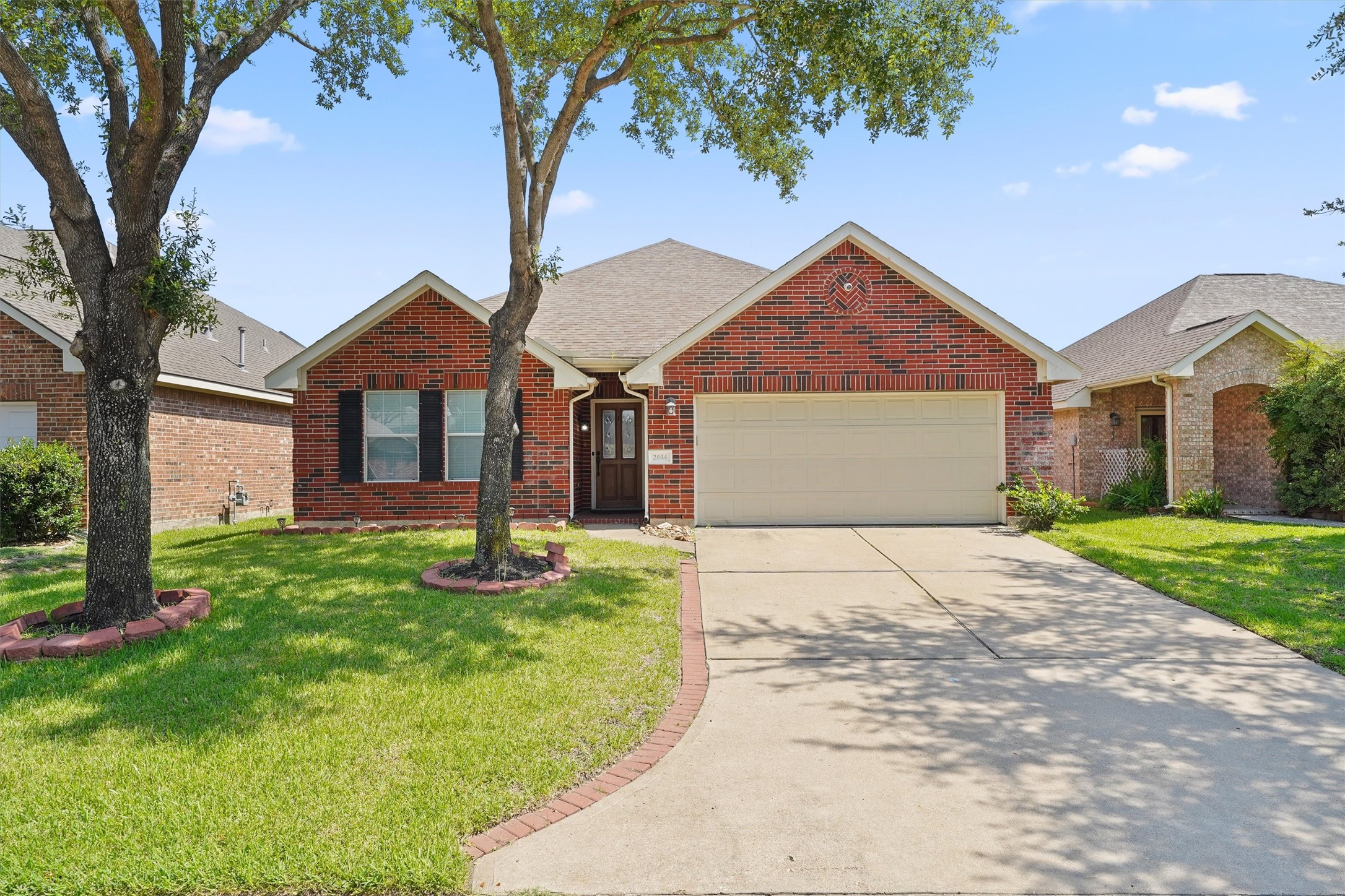 2614 Royal Thistle Drive Property Photo 1