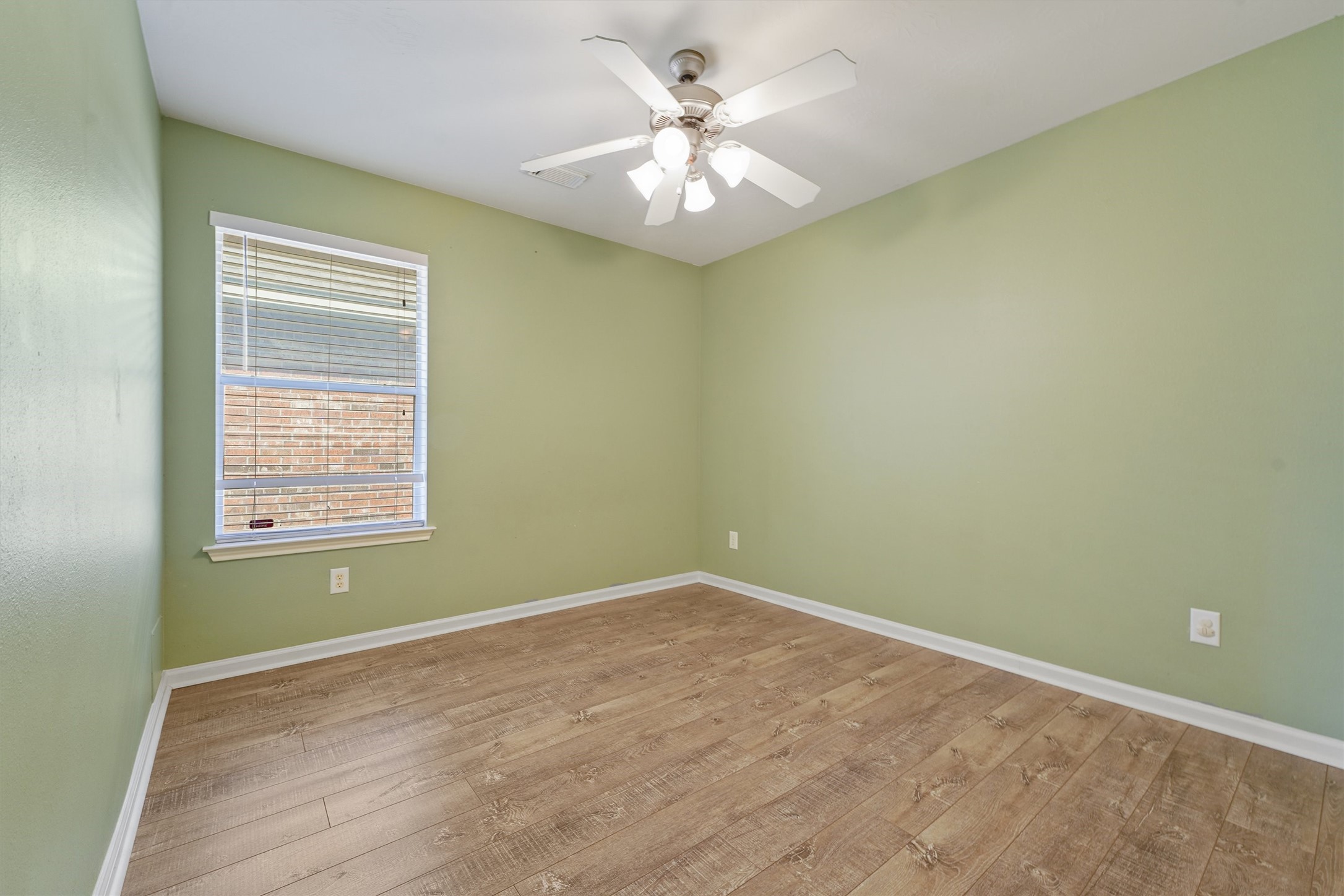 2614 Royal Thistle Drive Property Photo 4
