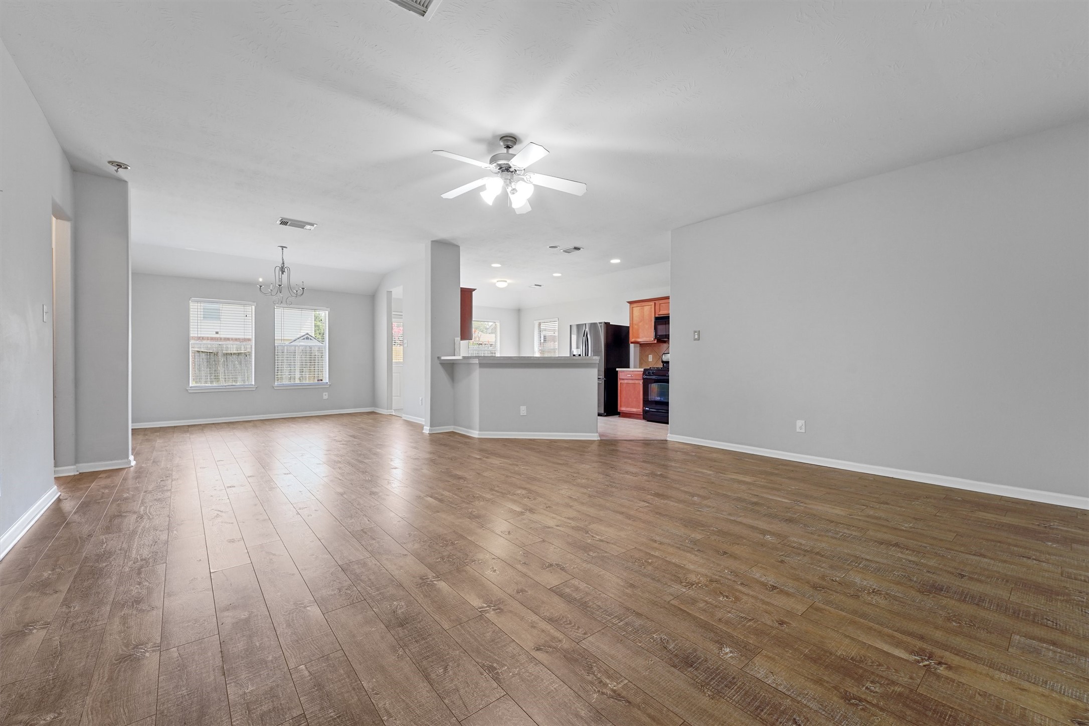 2614 Royal Thistle Drive Property Photo 6