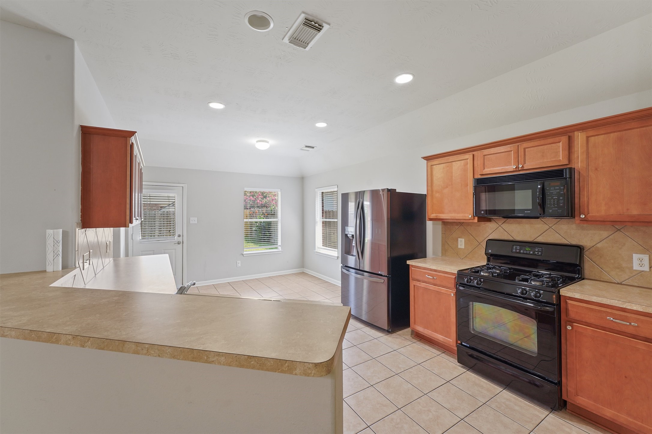 2614 Royal Thistle Drive Property Photo 8