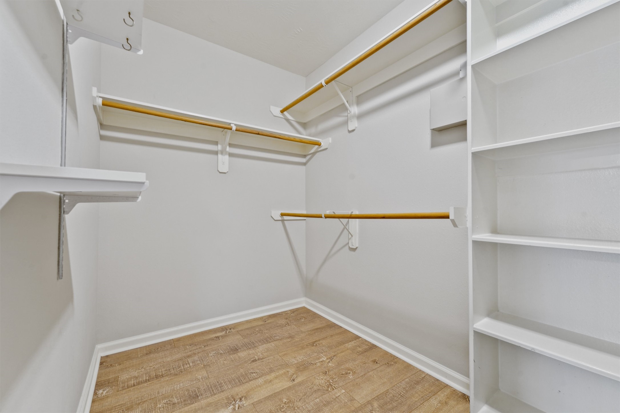 2614 Royal Thistle Drive Property Photo 14