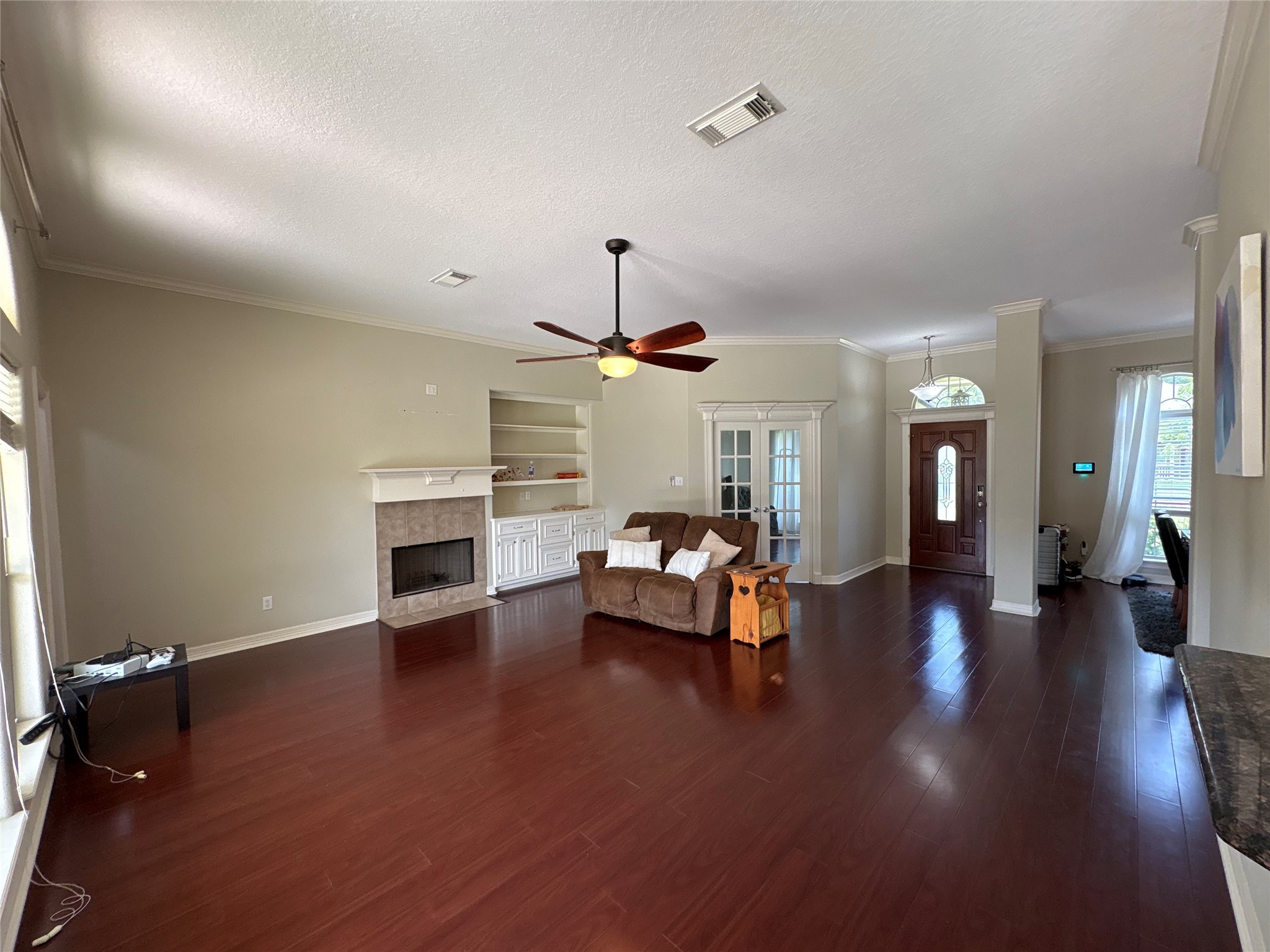 308 Williamsburg Avenue Property Photo 8