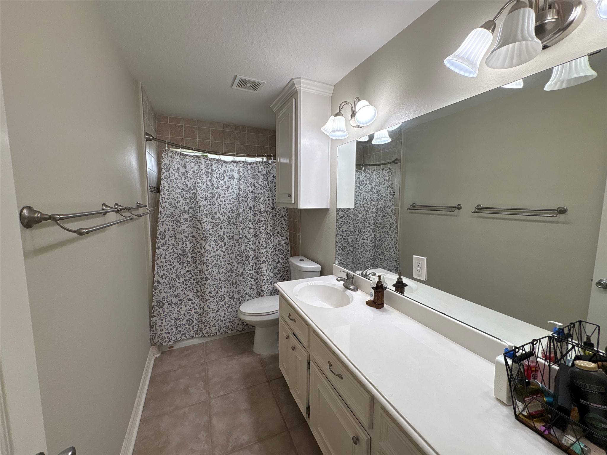 308 Williamsburg Avenue Property Photo 23