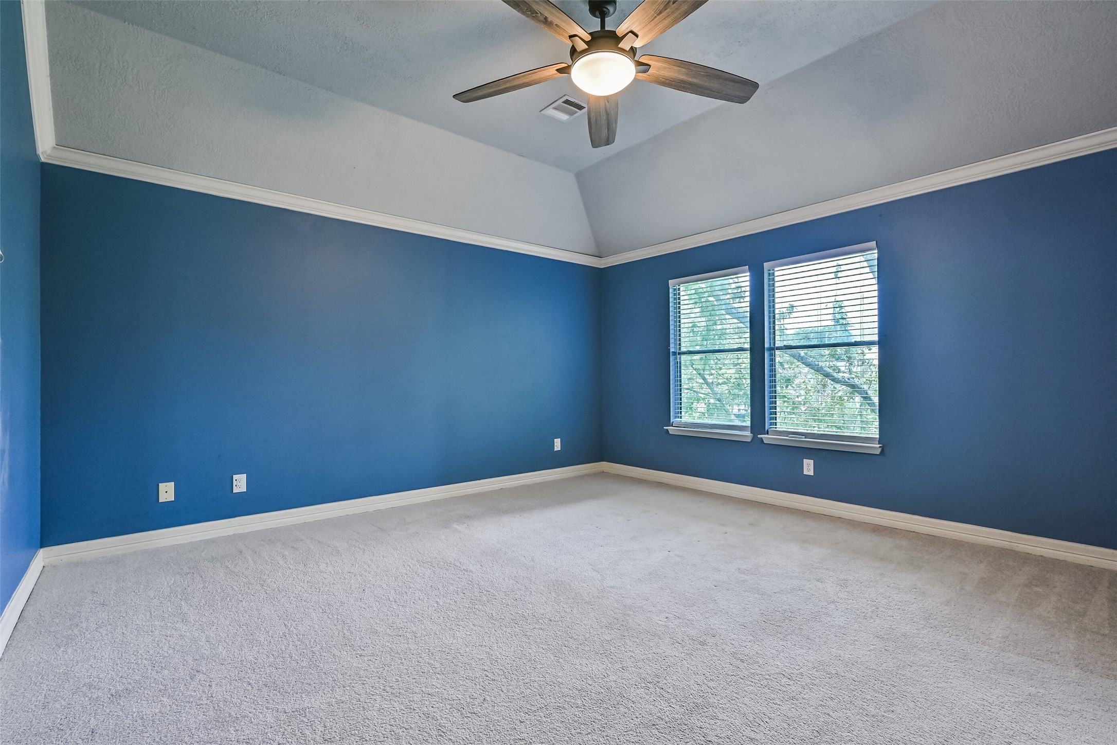 2714 Safe Harbour Circle Property Photo 24