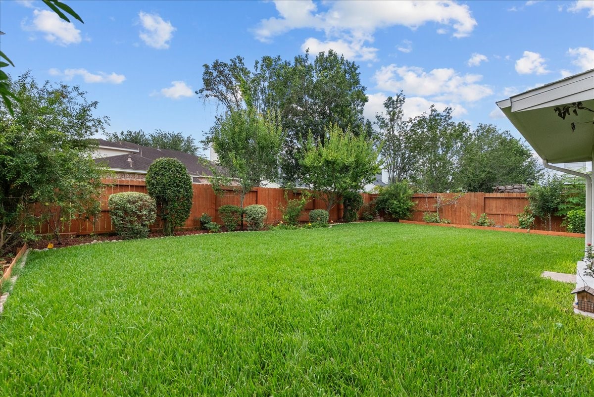 10004 Dawn Brook Drive Property Photo 34