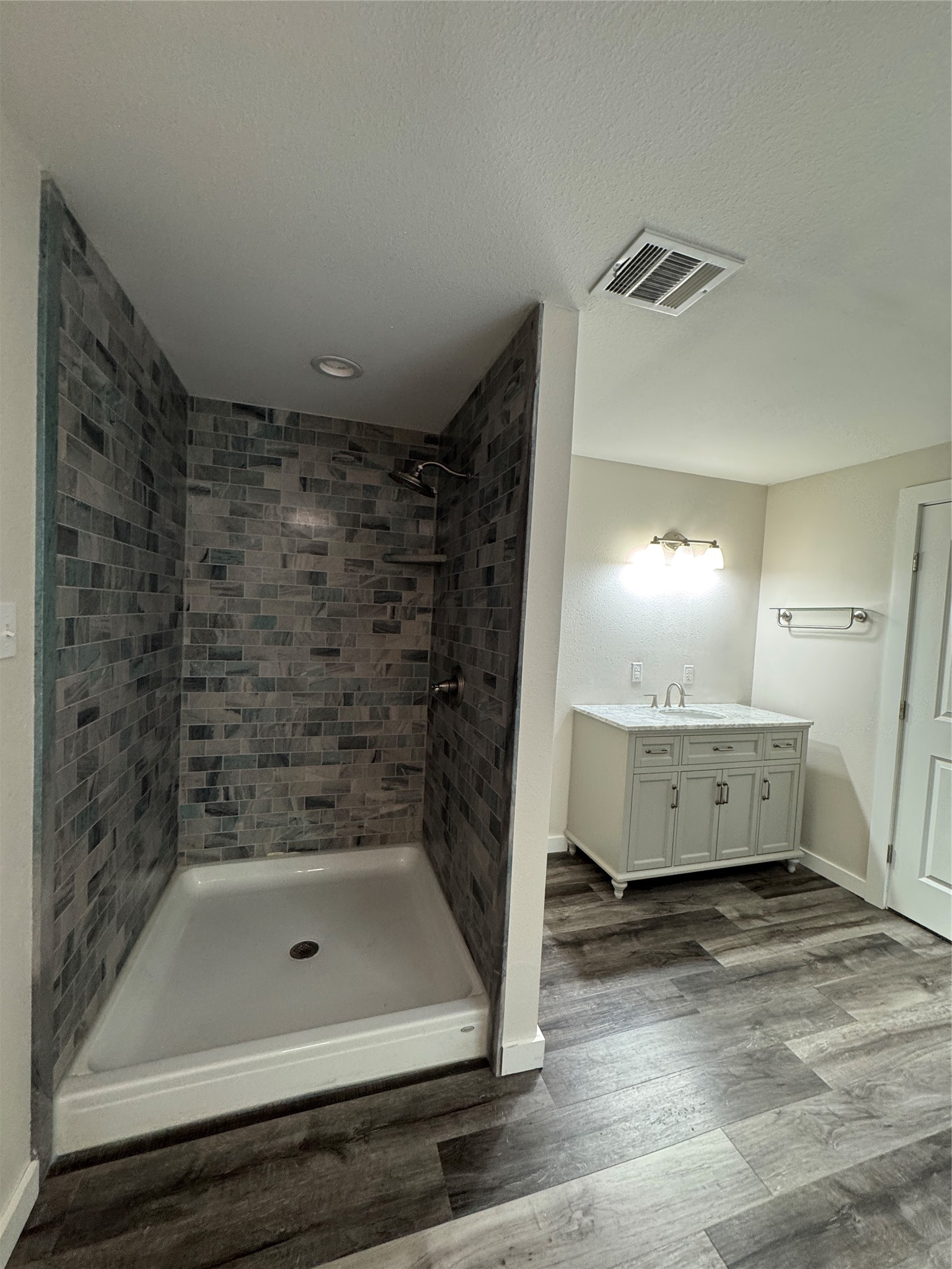 137 County Road 2090 Property Photo 15