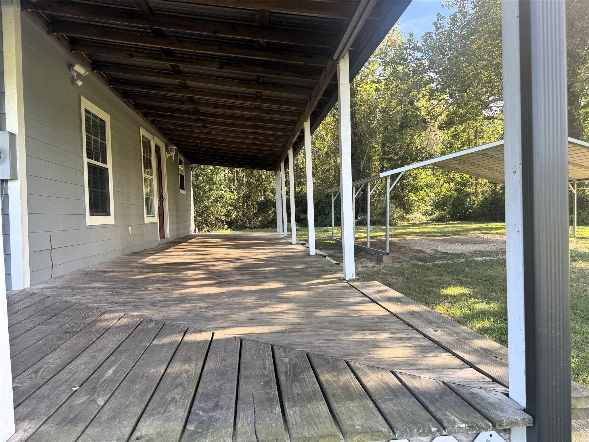 137 County Road 2090 Property Photo 22