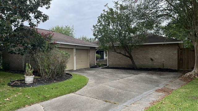 5822 Fallengate Drive Property Photo 1