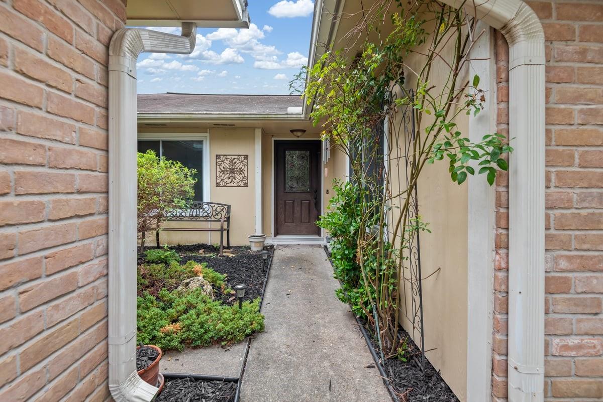 5822 Fallengate Drive, Spring Tx 77373 Property Photo 5