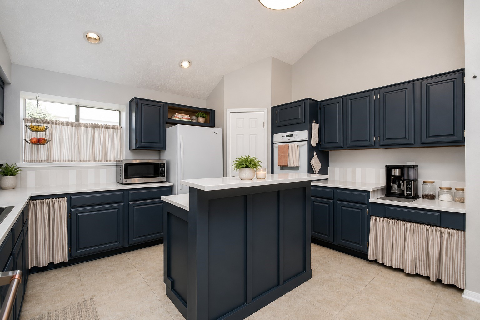 2524 Hadley Circle Property Photo 12