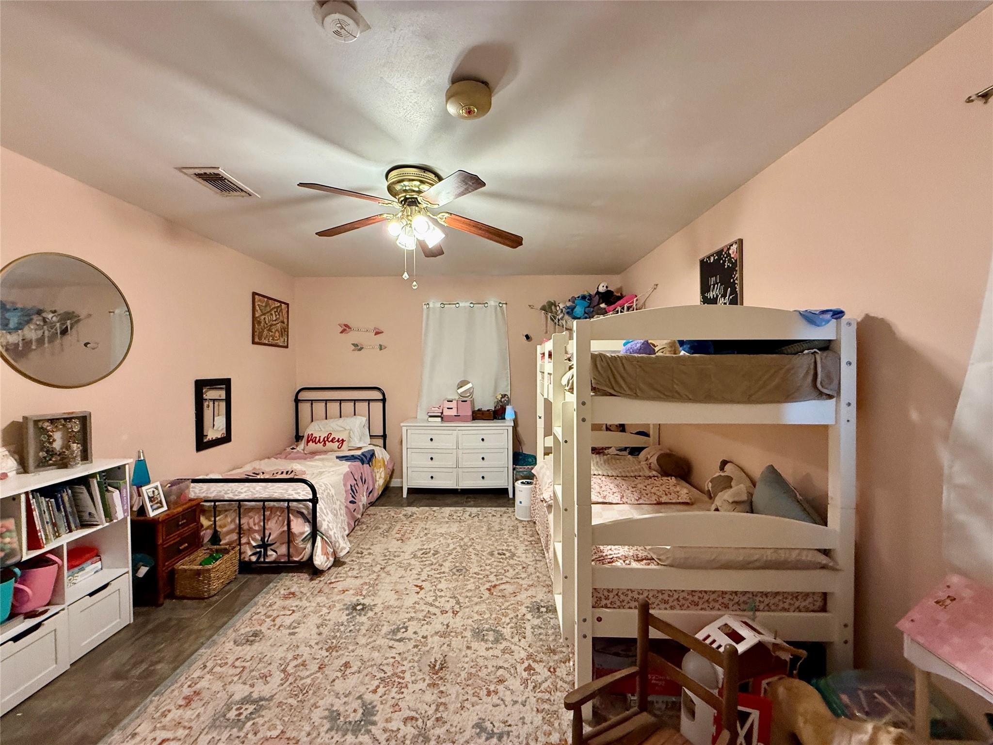 809 E Hamilton Street Property Photo 19
