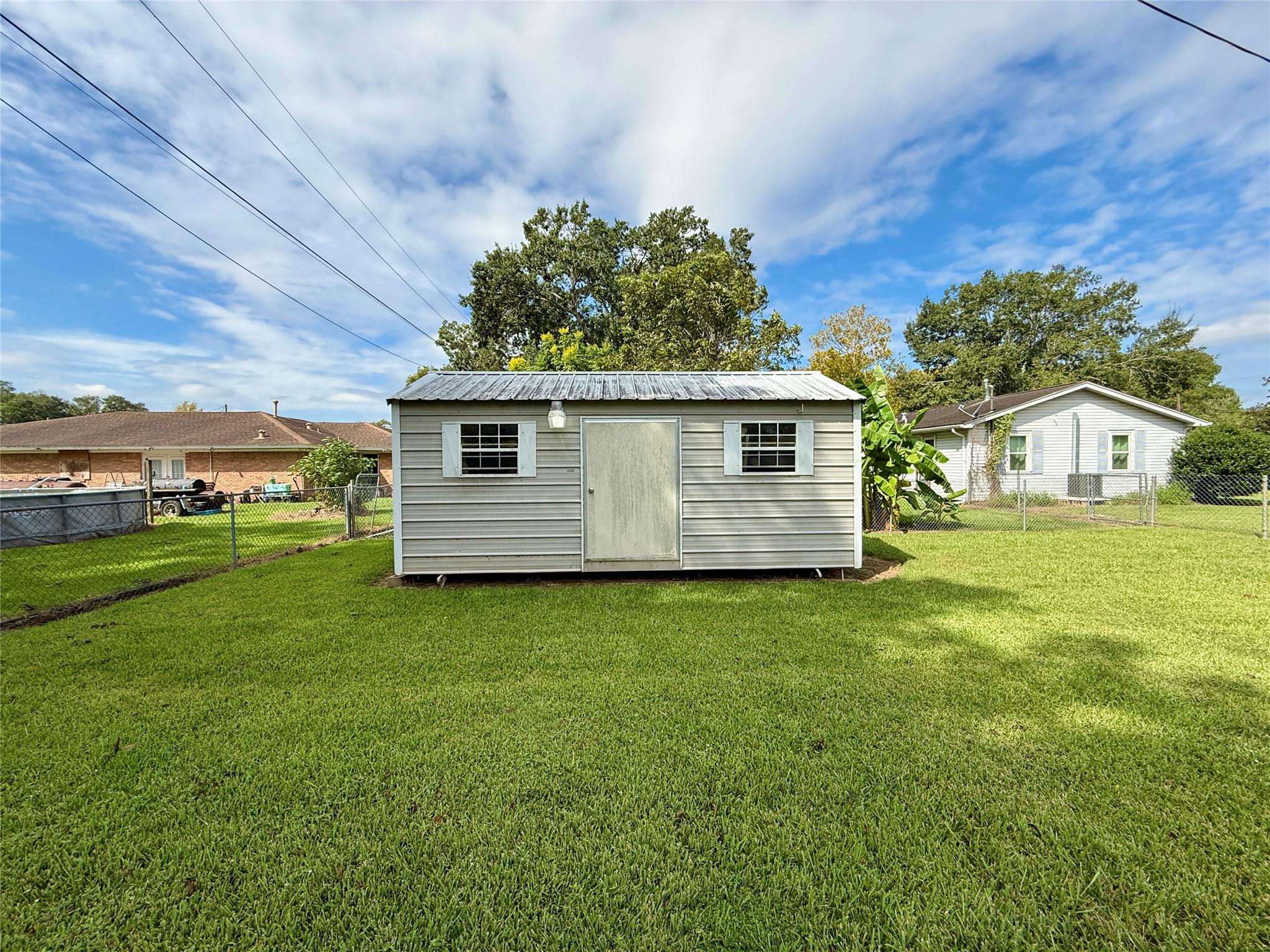 809 E Hamilton Street Property Photo 30