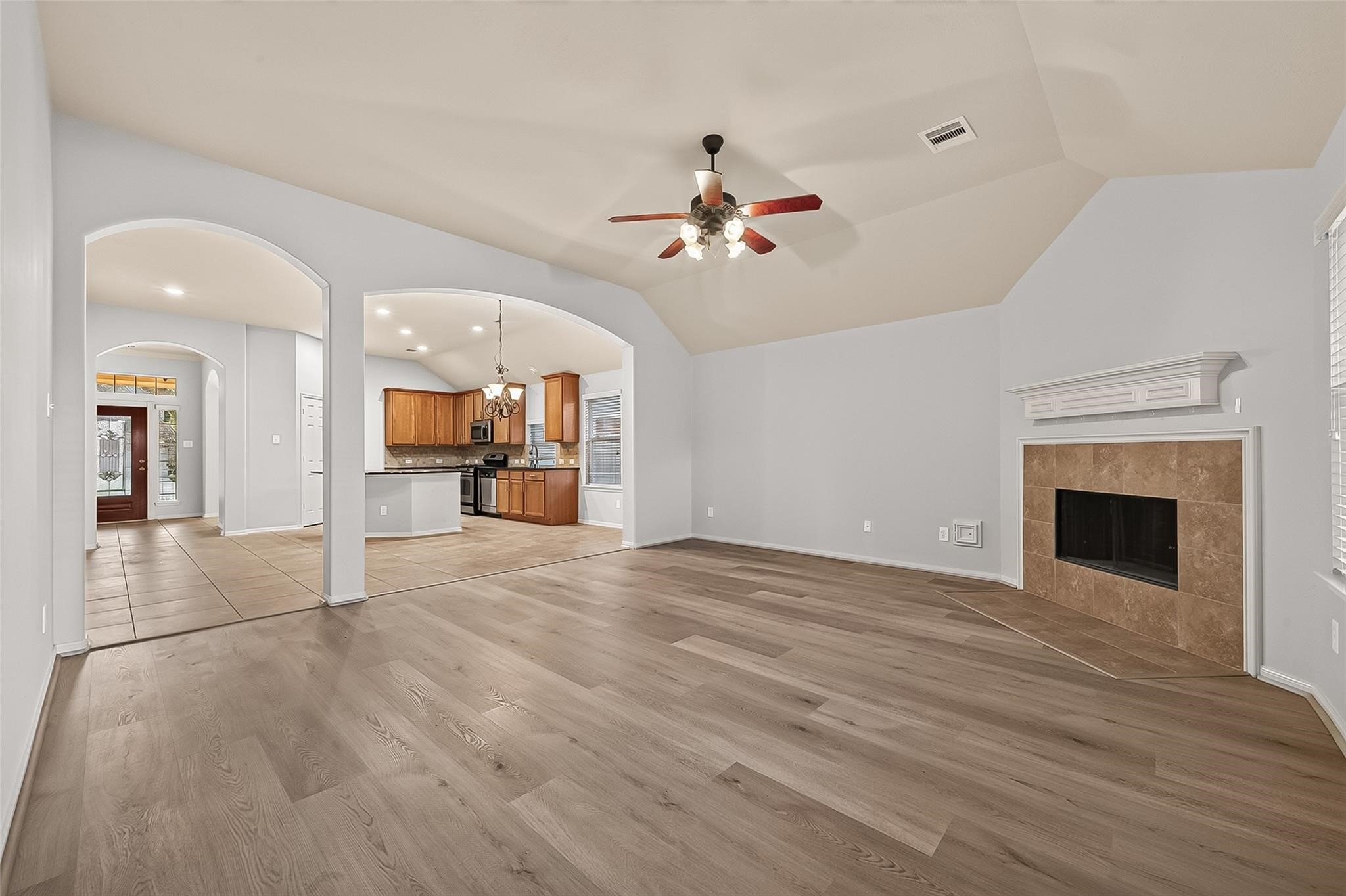 28207 Chalet Park Drive Property Photo 9