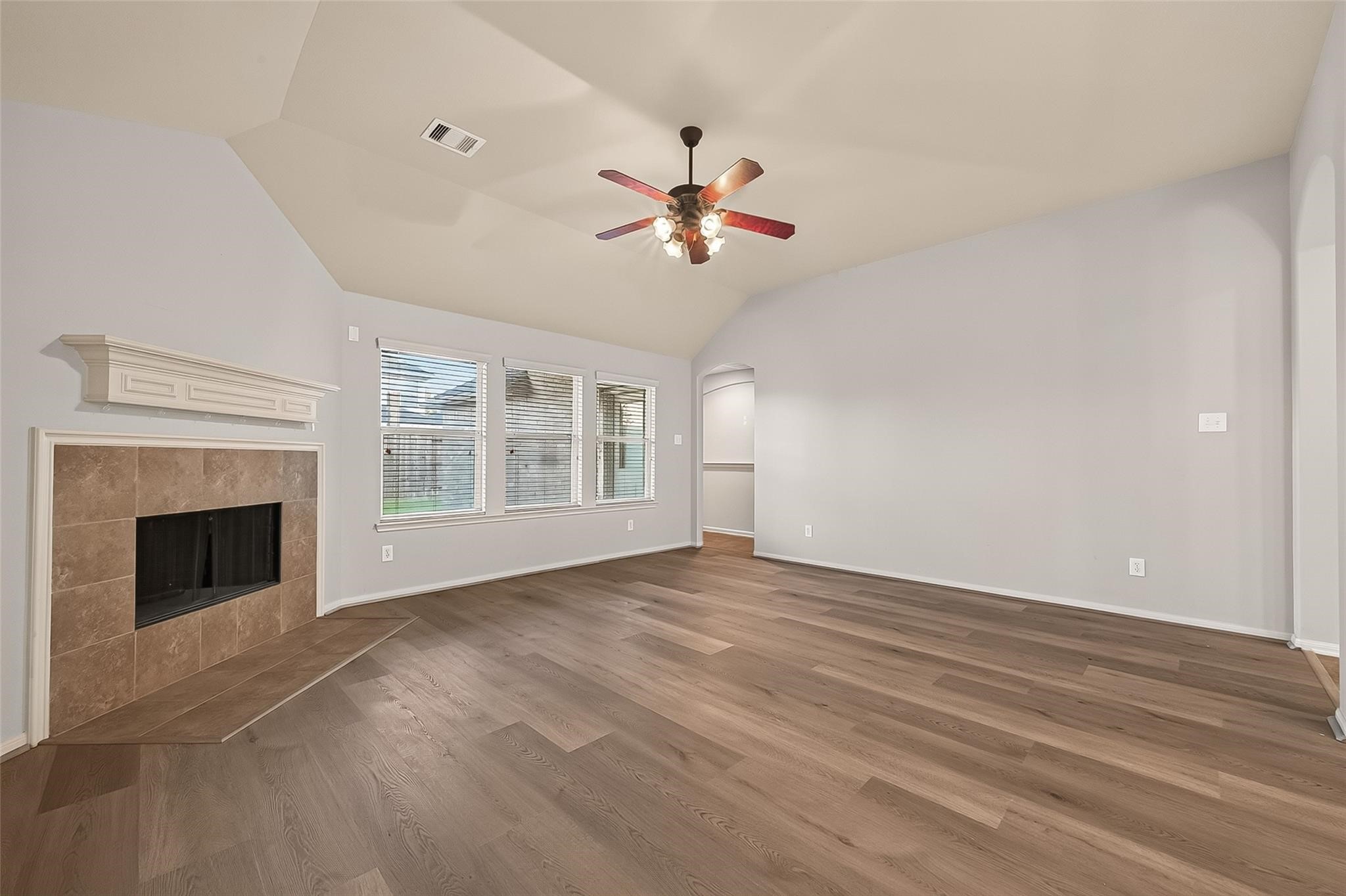 28207 Chalet Park Drive Property Photo 11