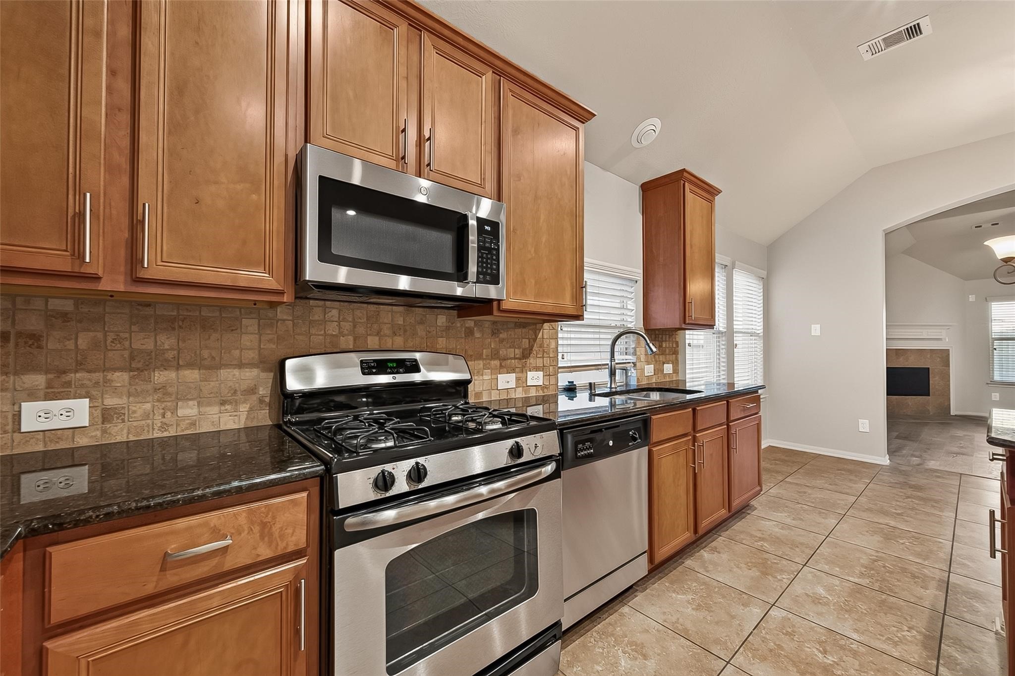 28207 Chalet Park Drive Property Photo 13