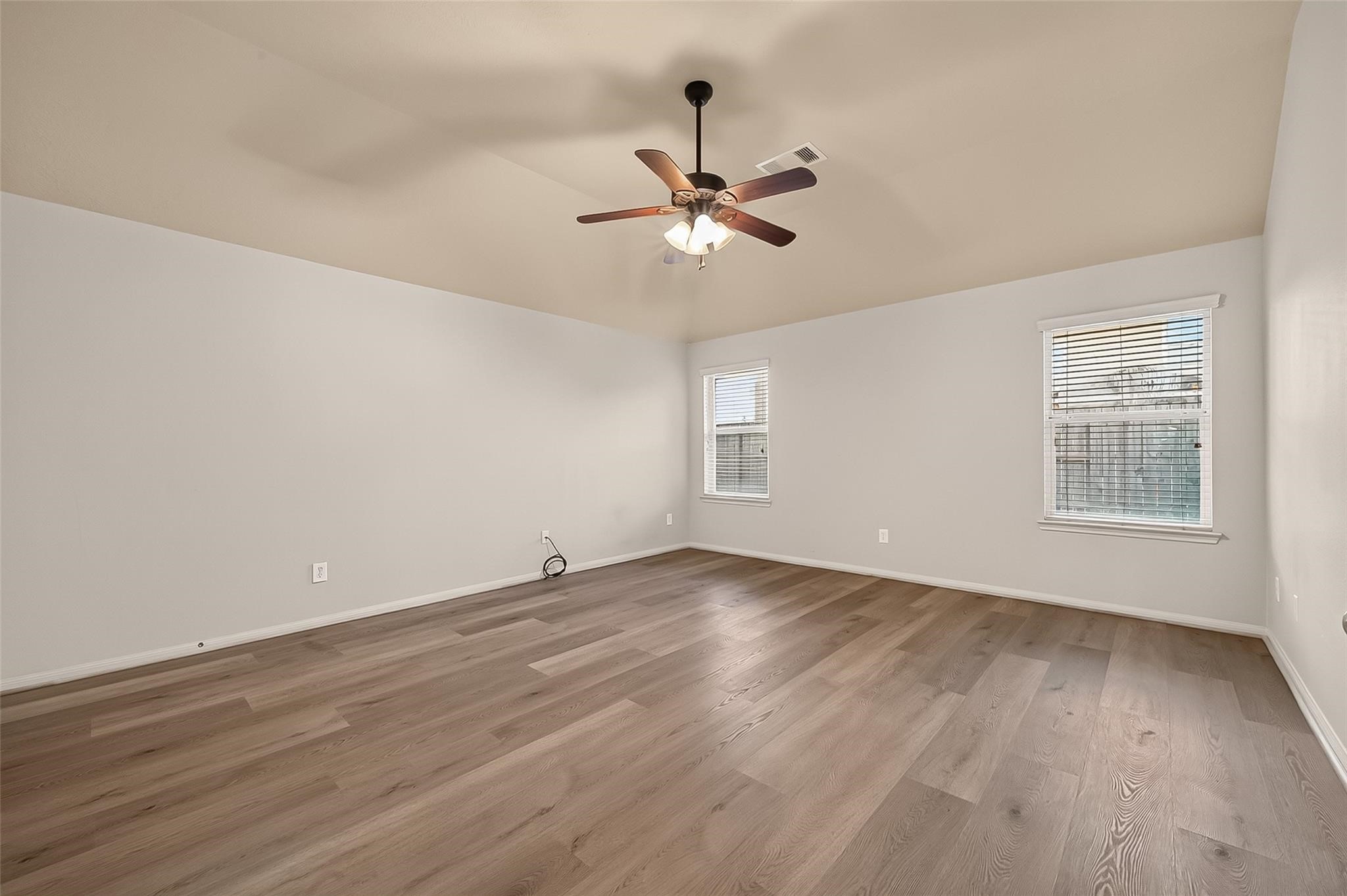 28207 Chalet Park Drive Property Photo 16