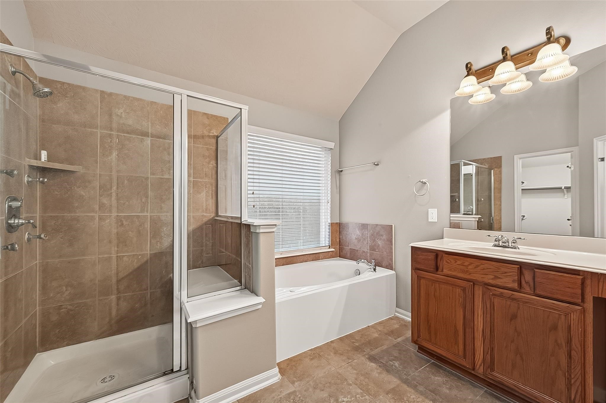 28207 Chalet Park Drive Property Photo 17