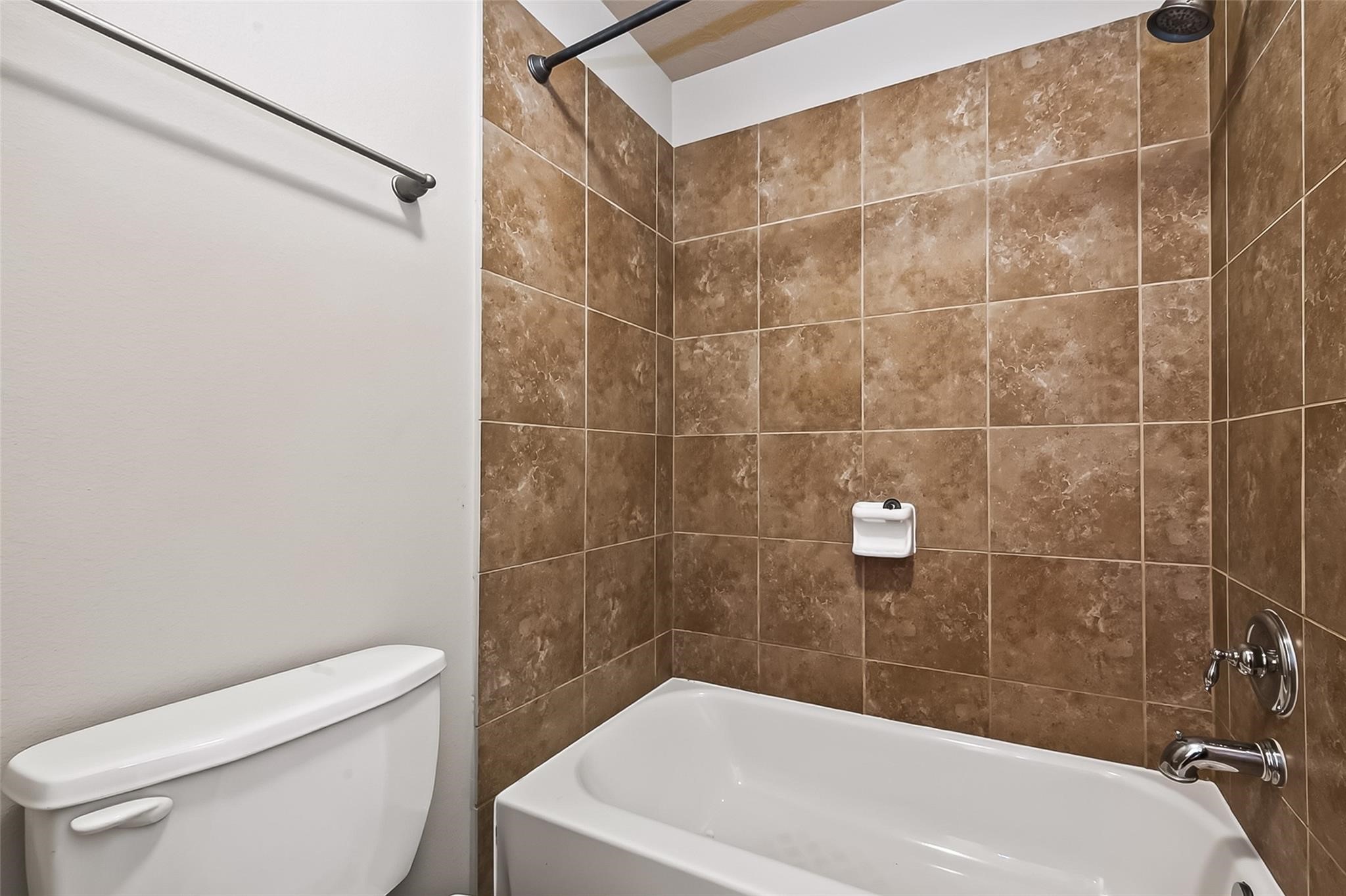 28207 Chalet Park Drive Property Photo 32