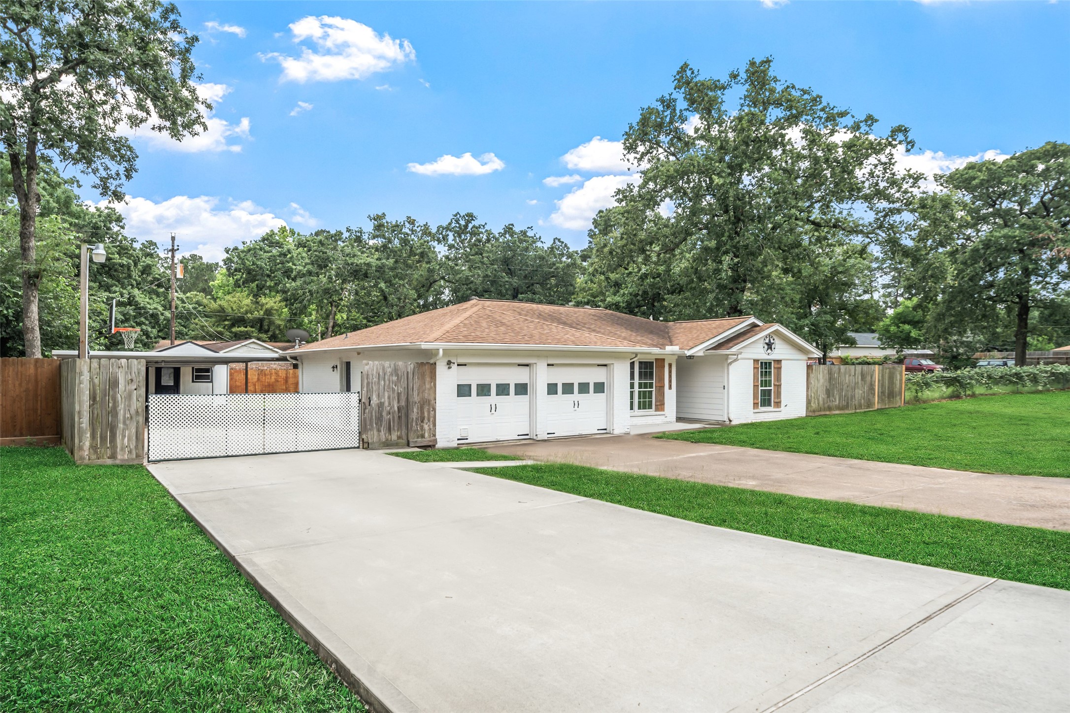 20308 Lana Lane