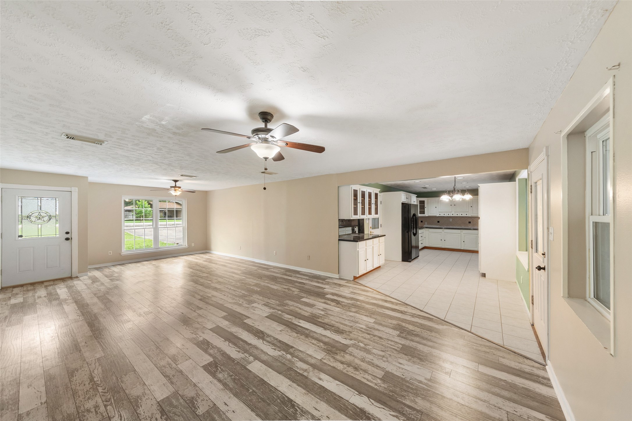 20308 Lana Lane Property Photo 6