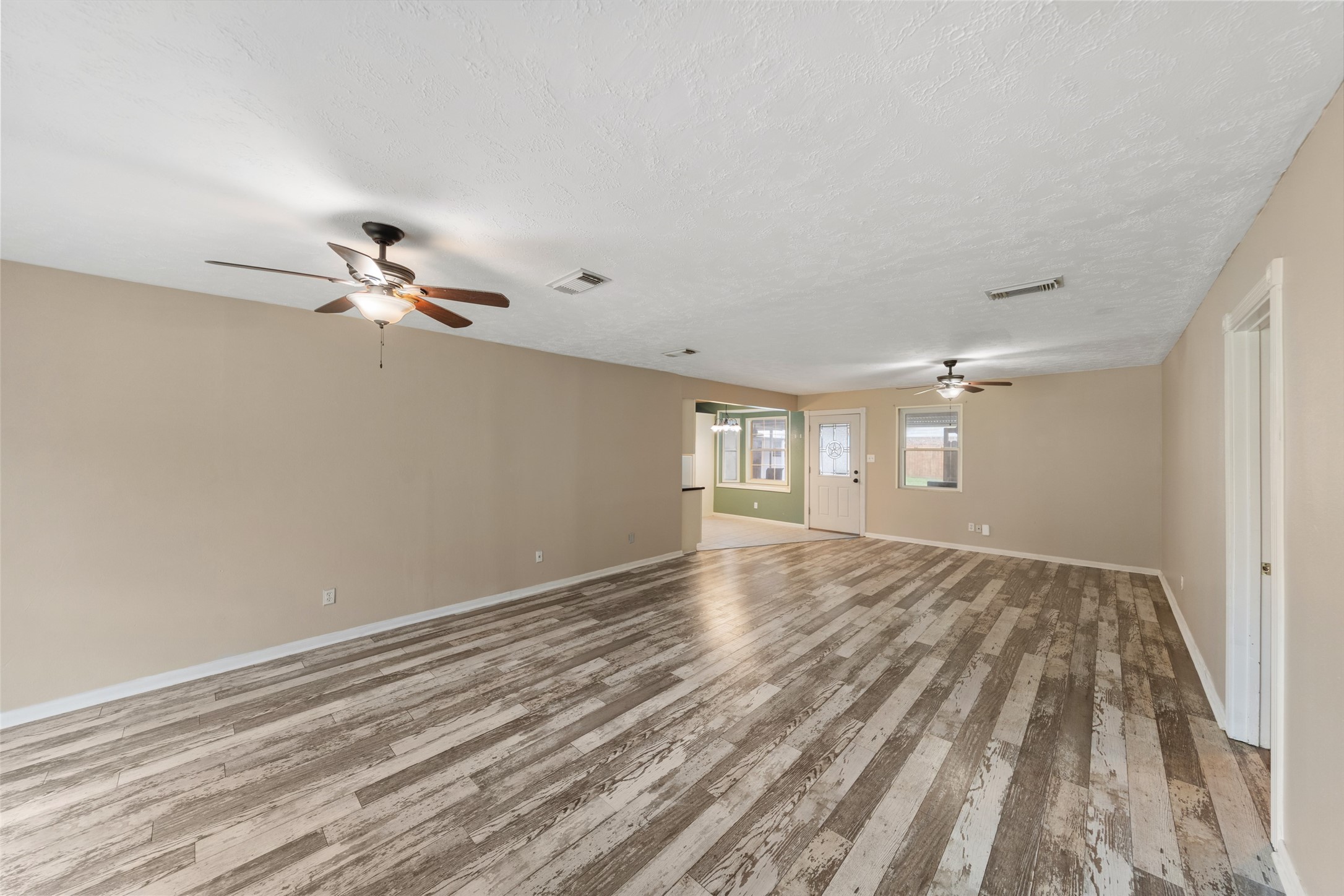 20308 Lana Lane Property Photo 8