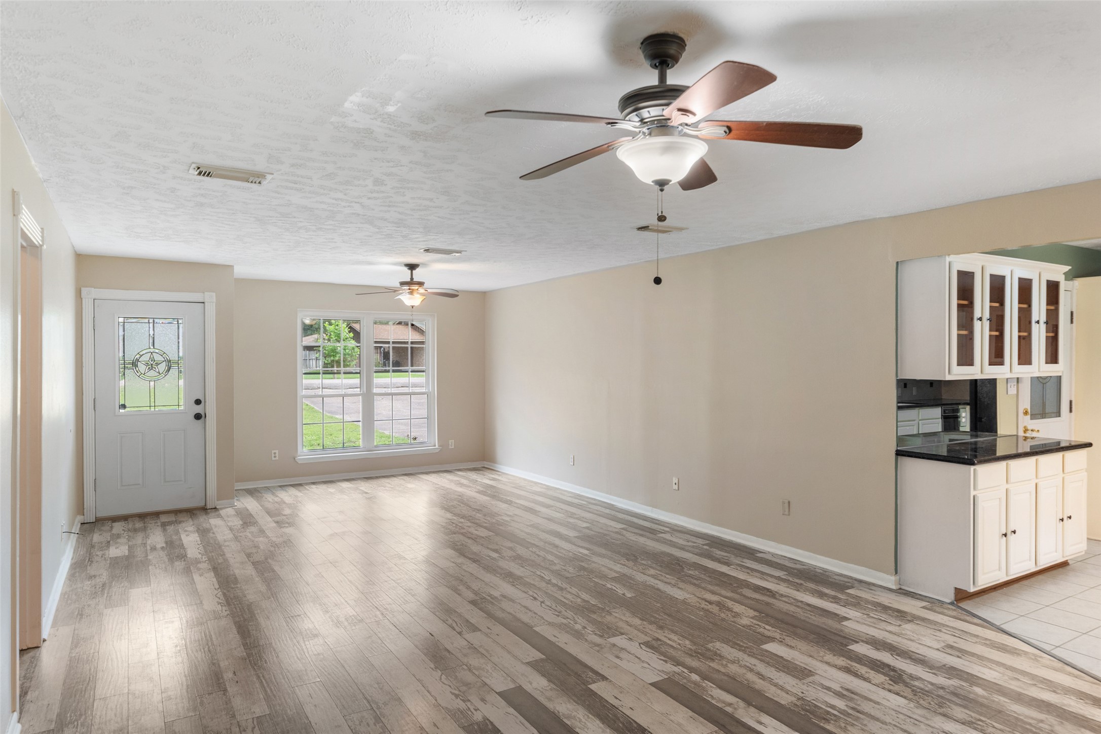 20308 Lana Lane Property Photo 10